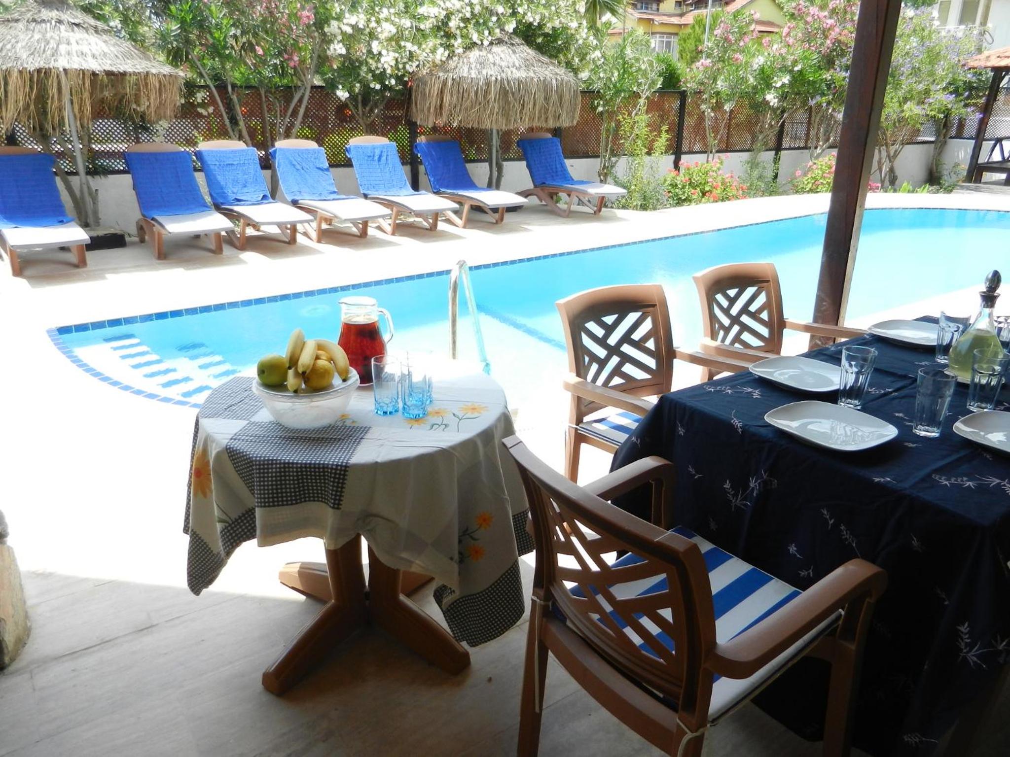 Villa photo 2