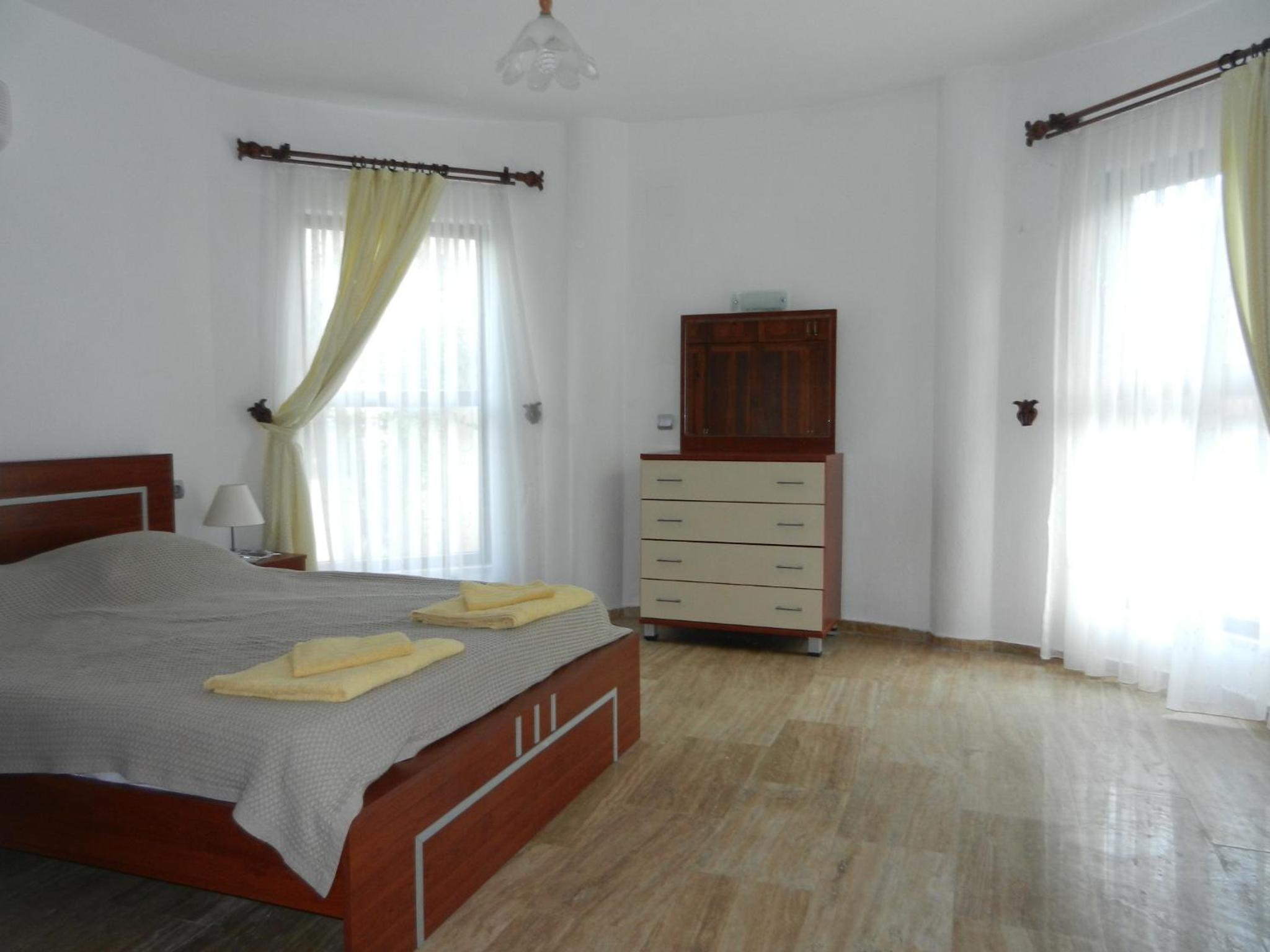 Villa photo 1