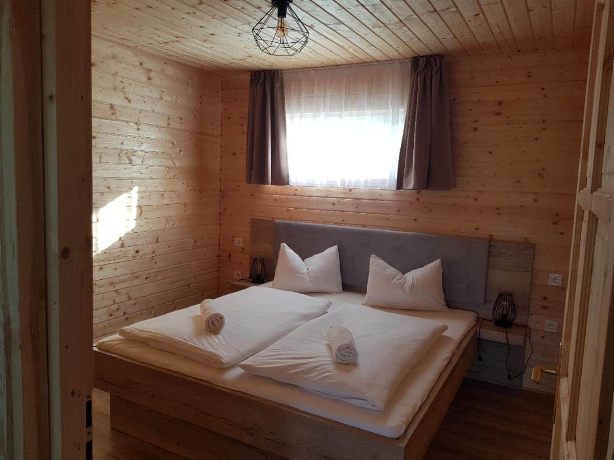 Superior Chalet - Photo 1