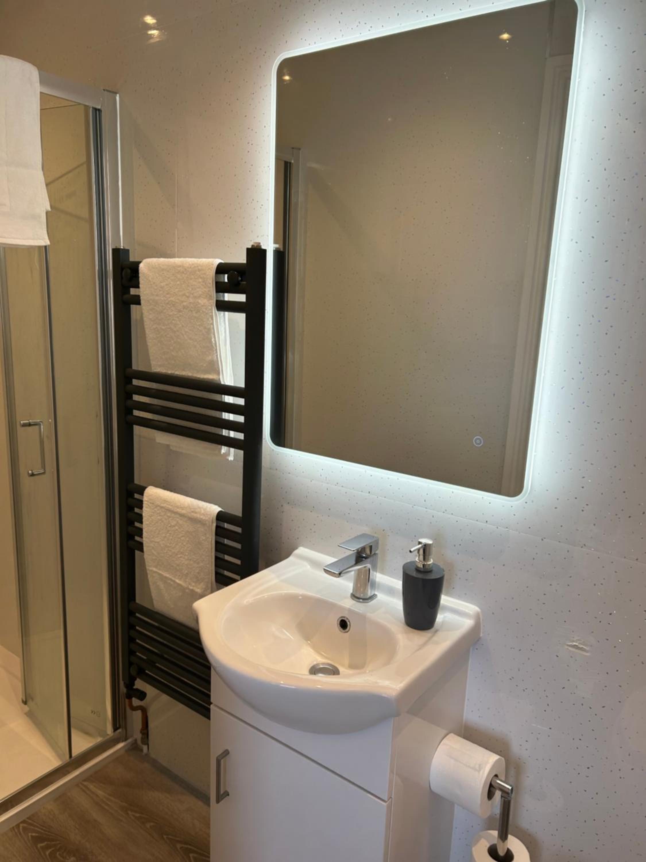 Deluxe Suite with Sea View photo 2