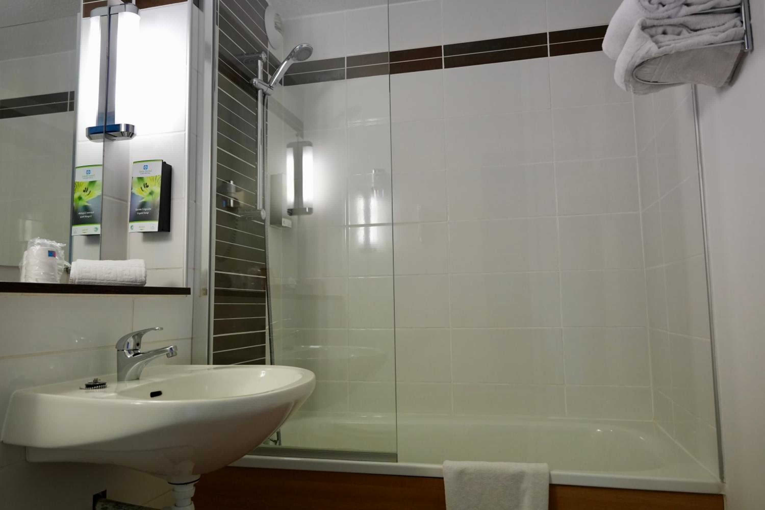 Comfort Twin Room