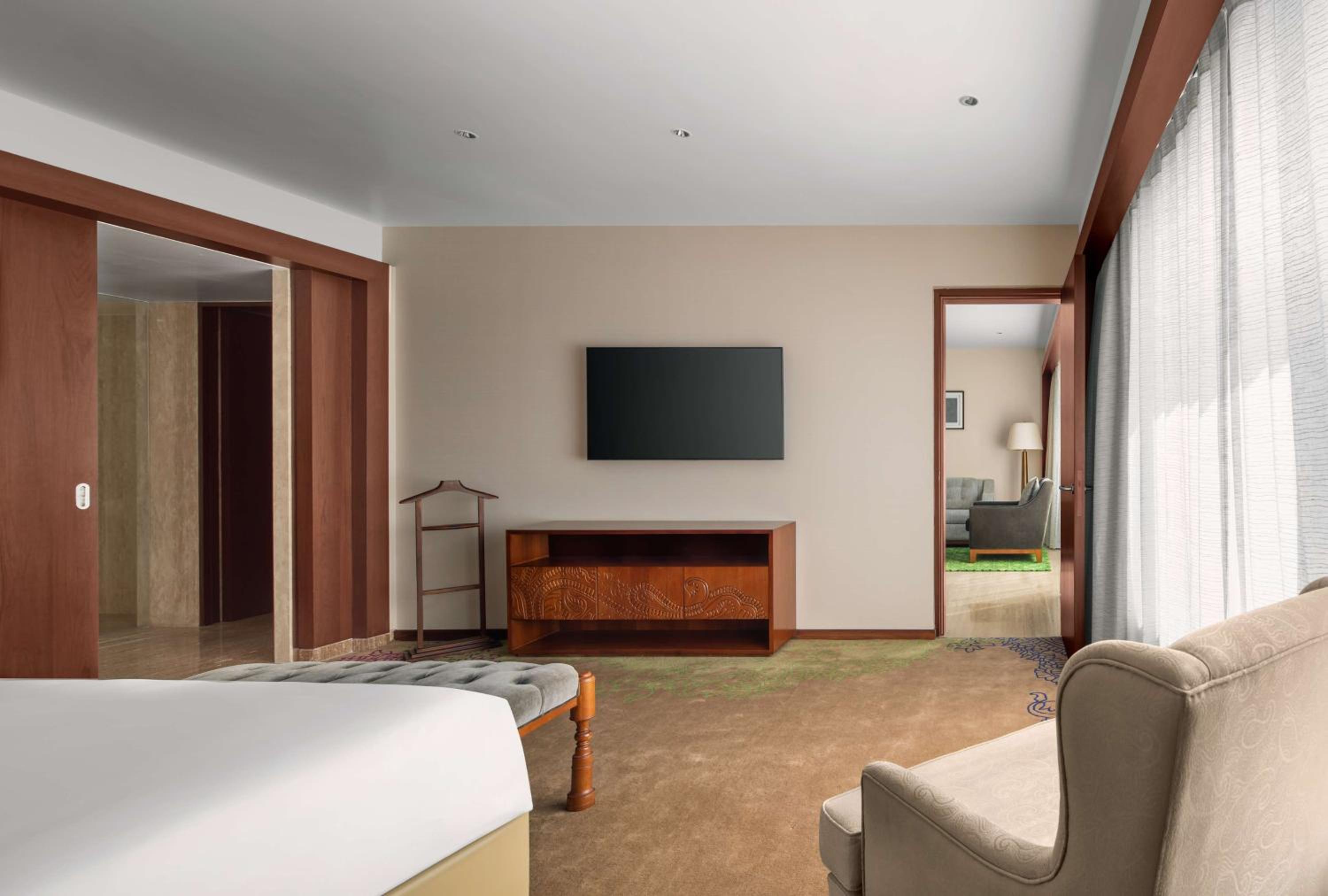Park, Executive Suite