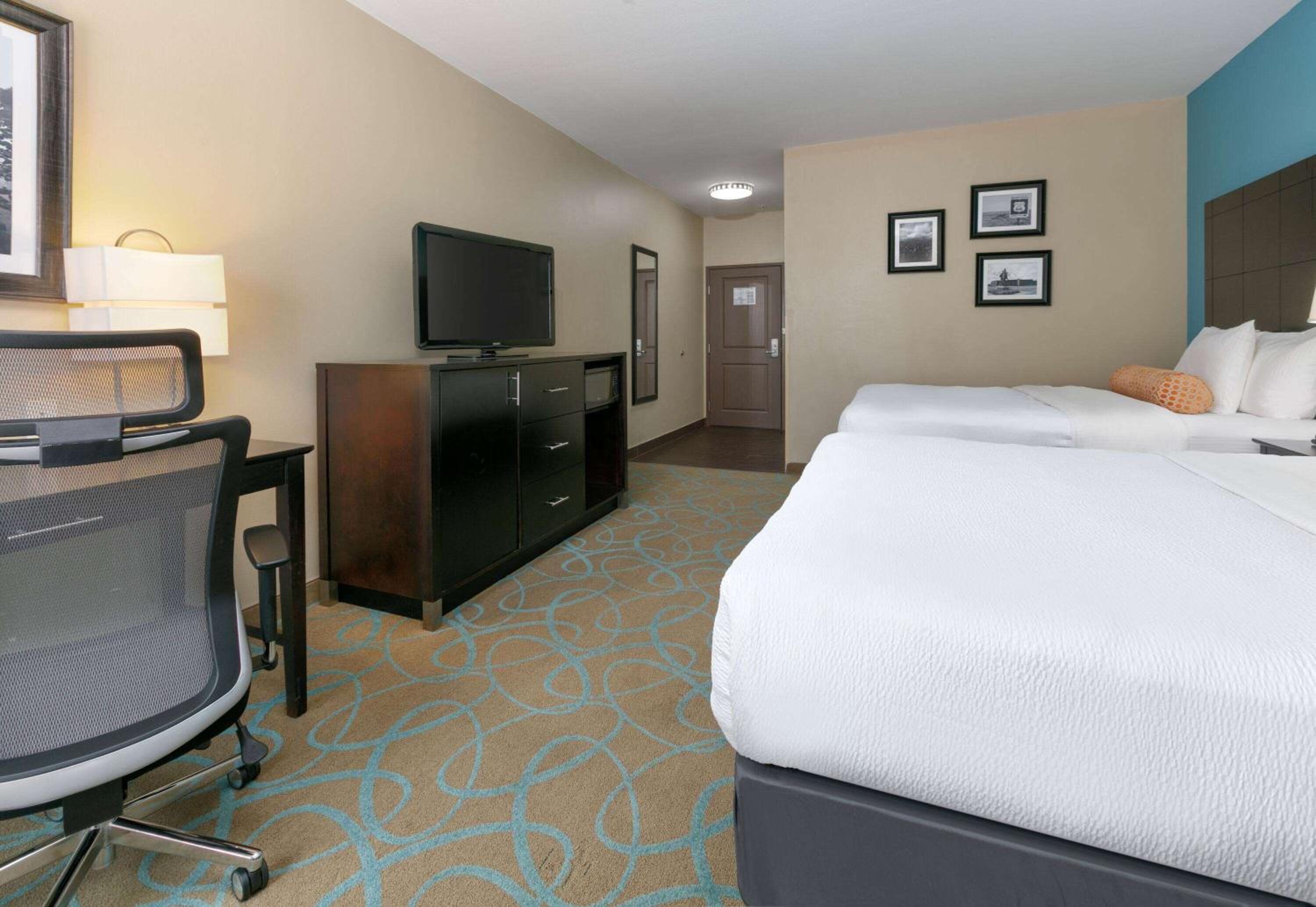 Queen Room with Two Queen Beds - Mobility Access/Non-Smoking