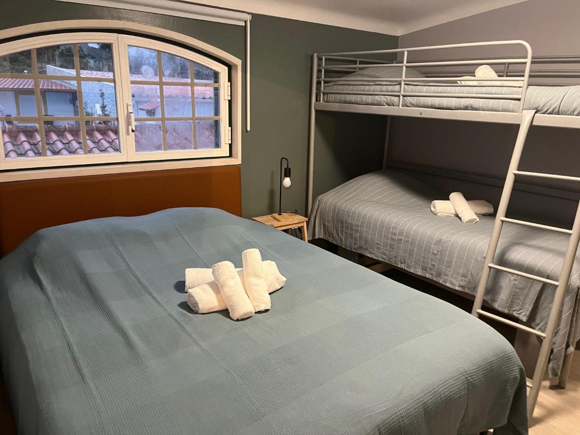Quadruple Room with Private Bathroom