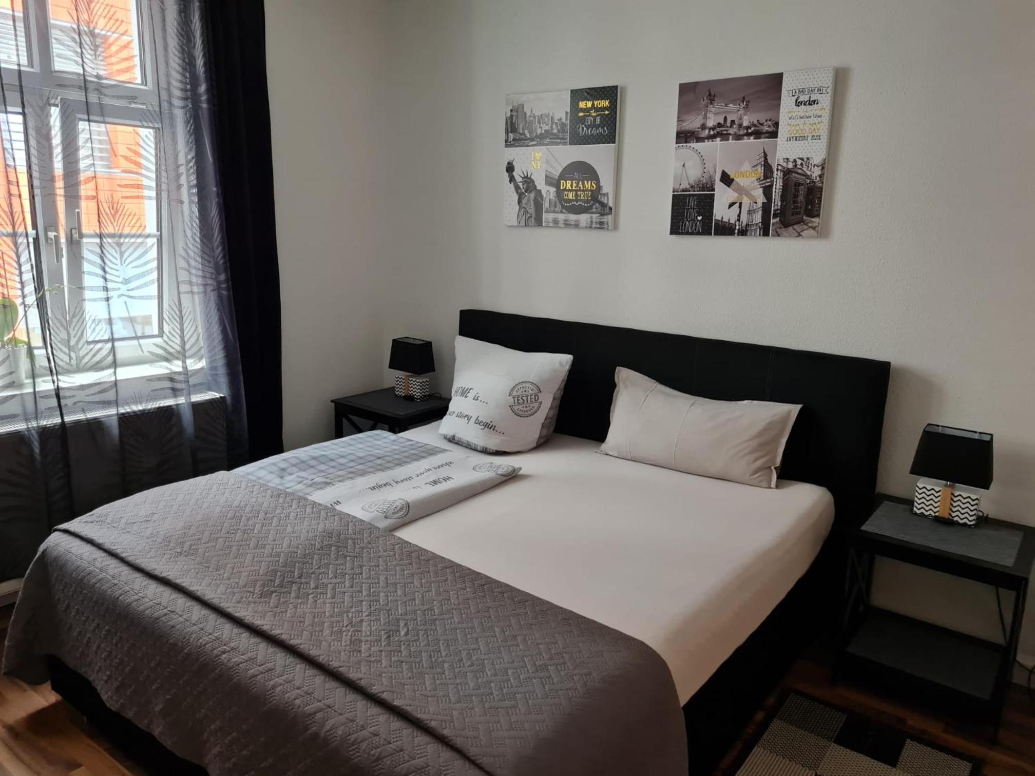 Double Room with Private Bathroom 103 - Photo 1