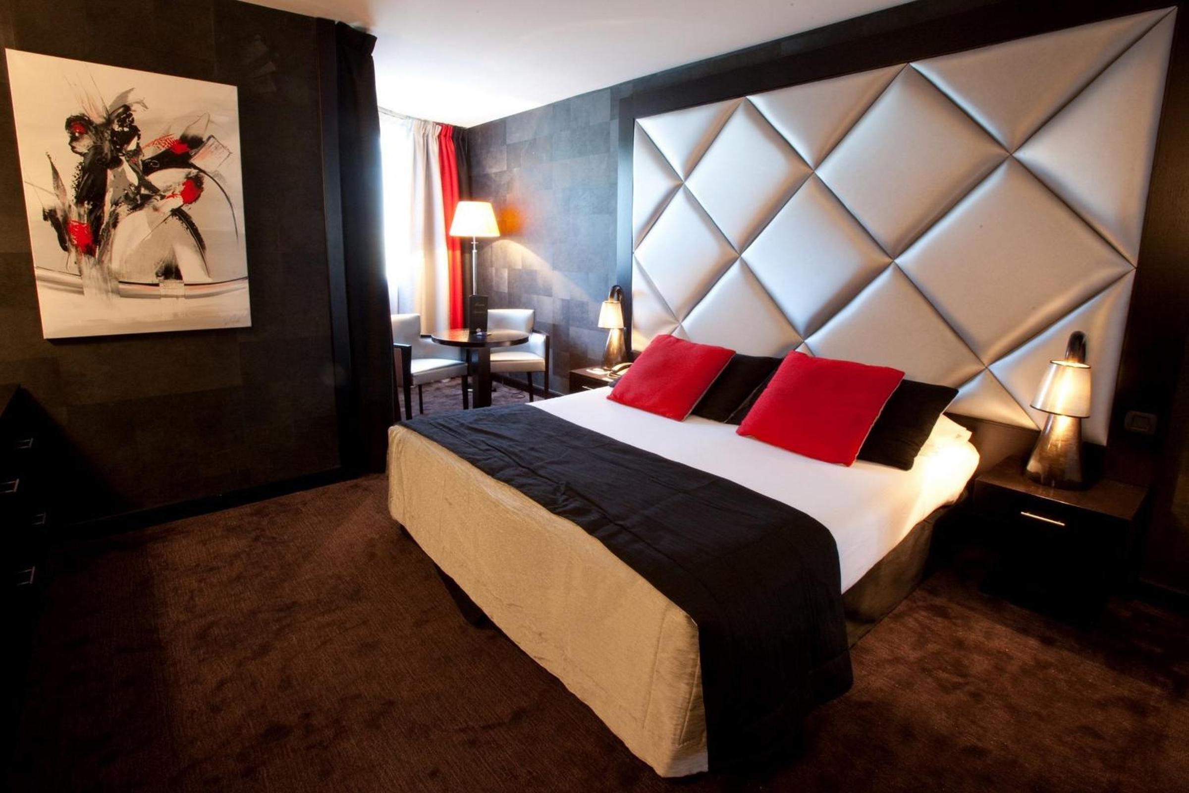 Two Connecting or Adjacent Prestige Double Rooms - Photo 3