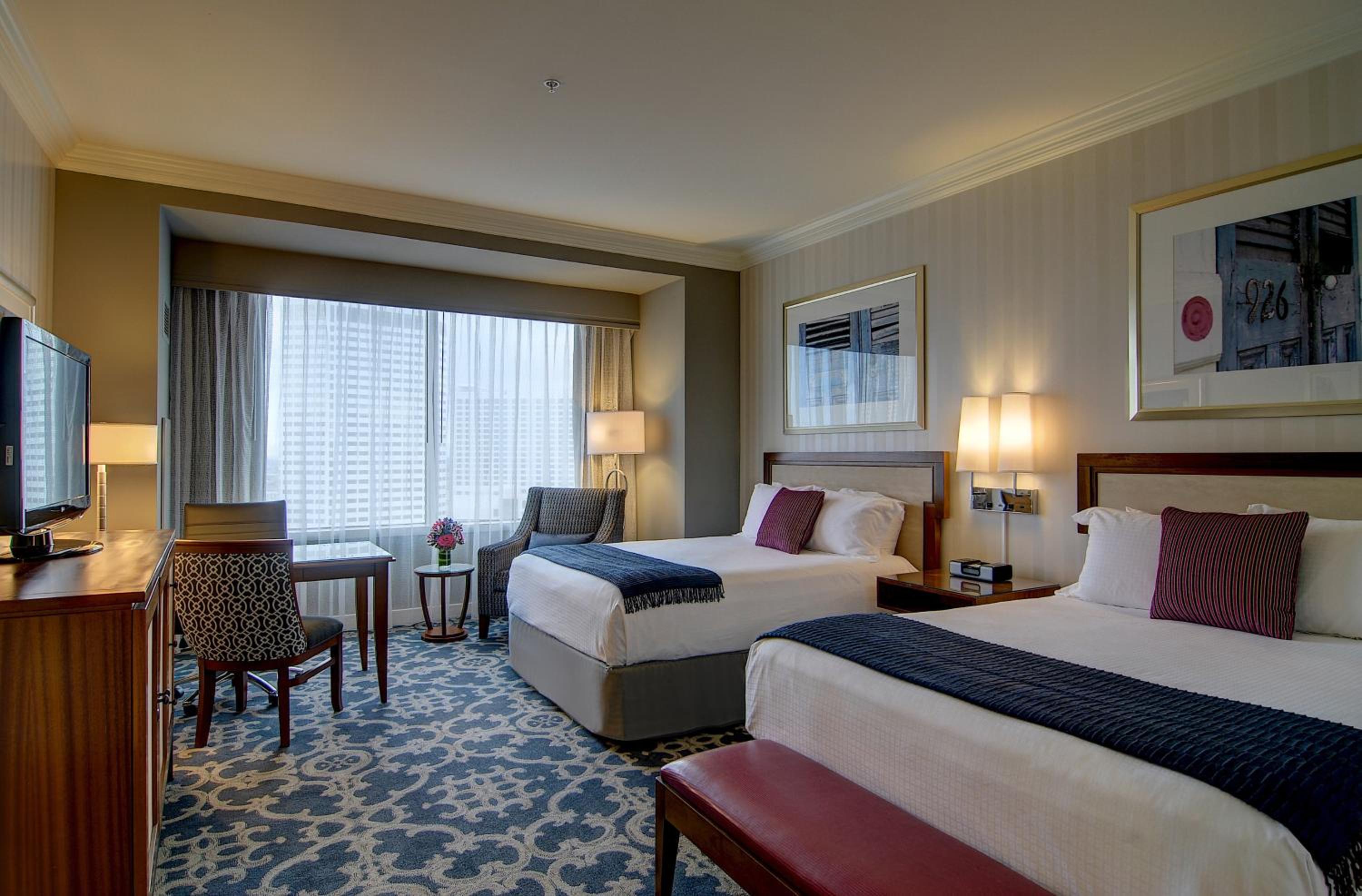 Grand Queen Room with City View - Photo 1