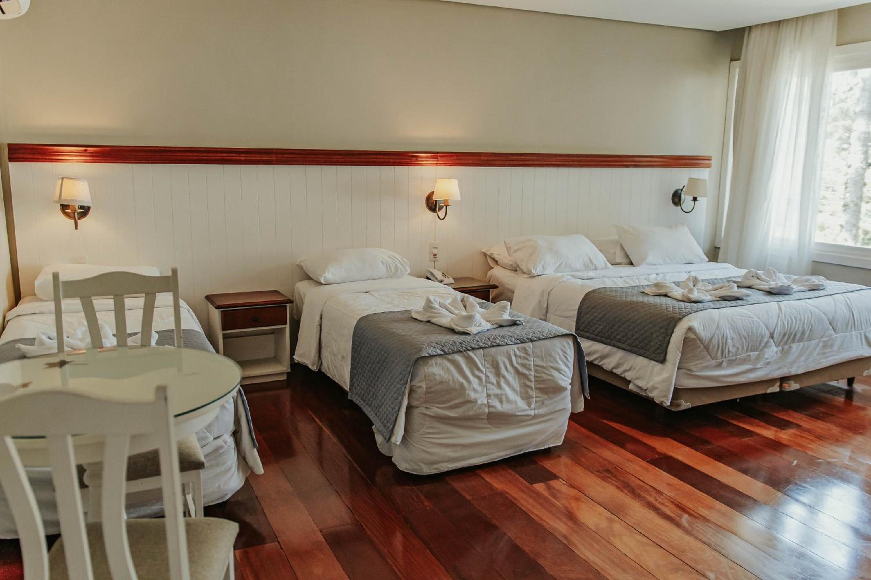 Superior Quadruple Room photo 2