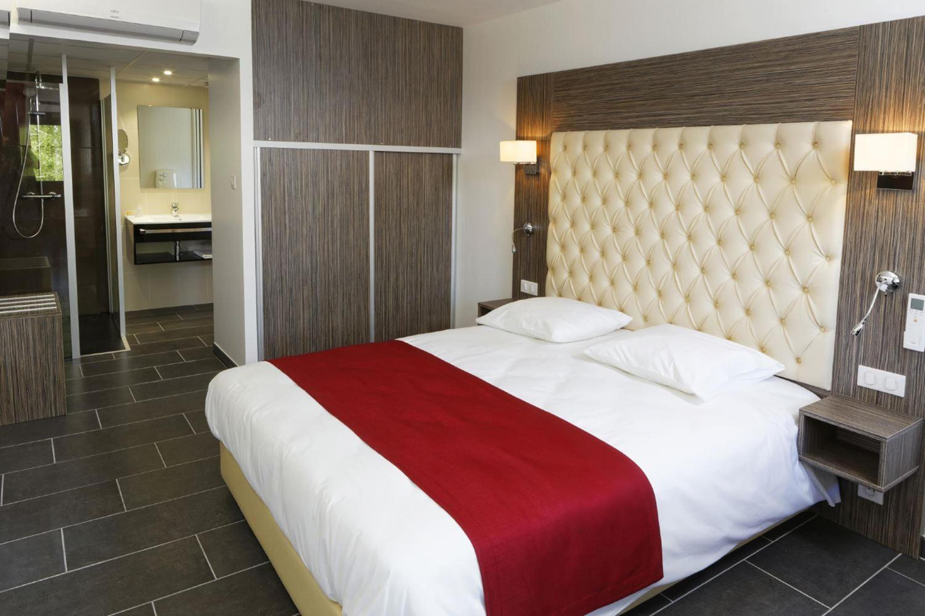 Superior Double Room - Photo 2