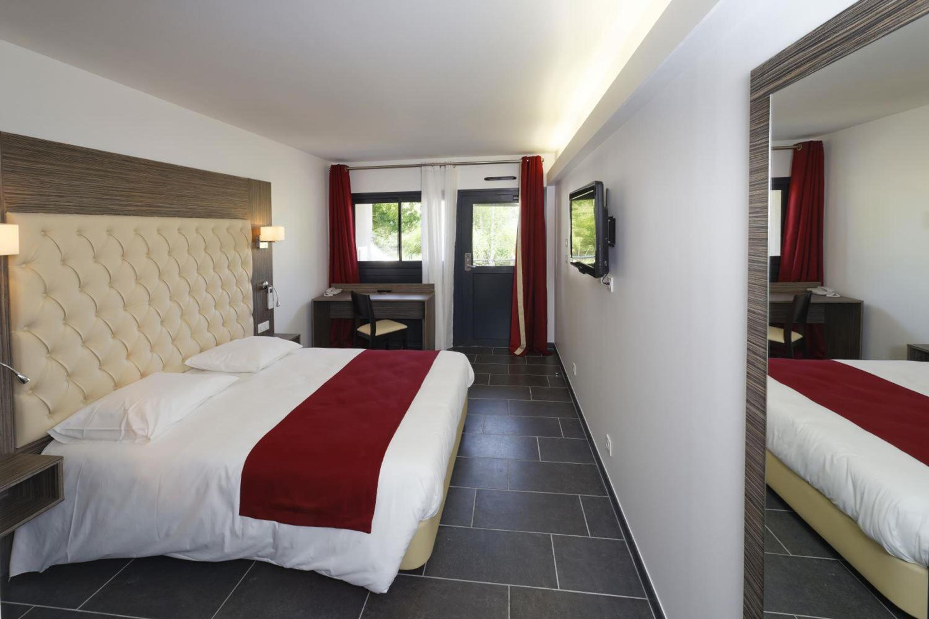 Superior Double Room - Photo 8