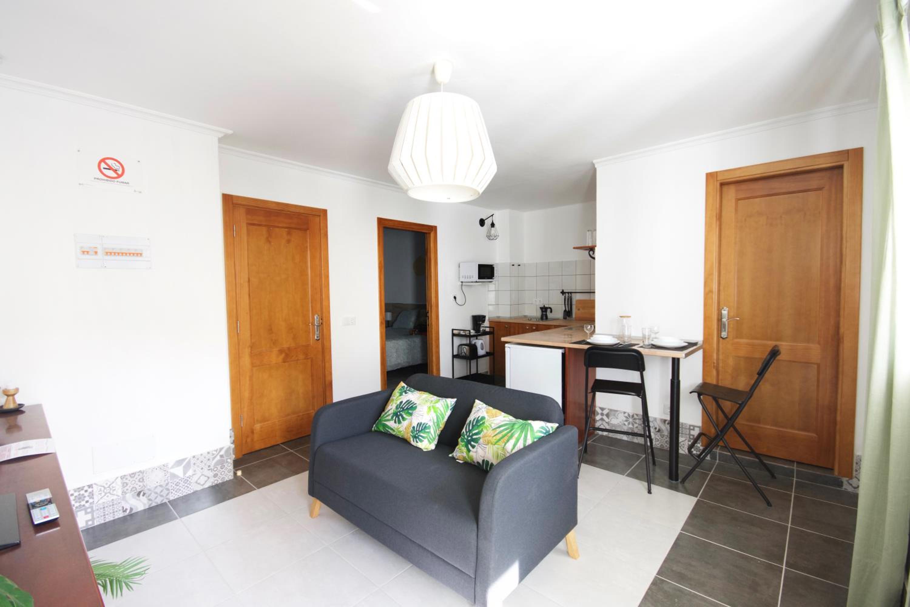 Apartamento con Balcón