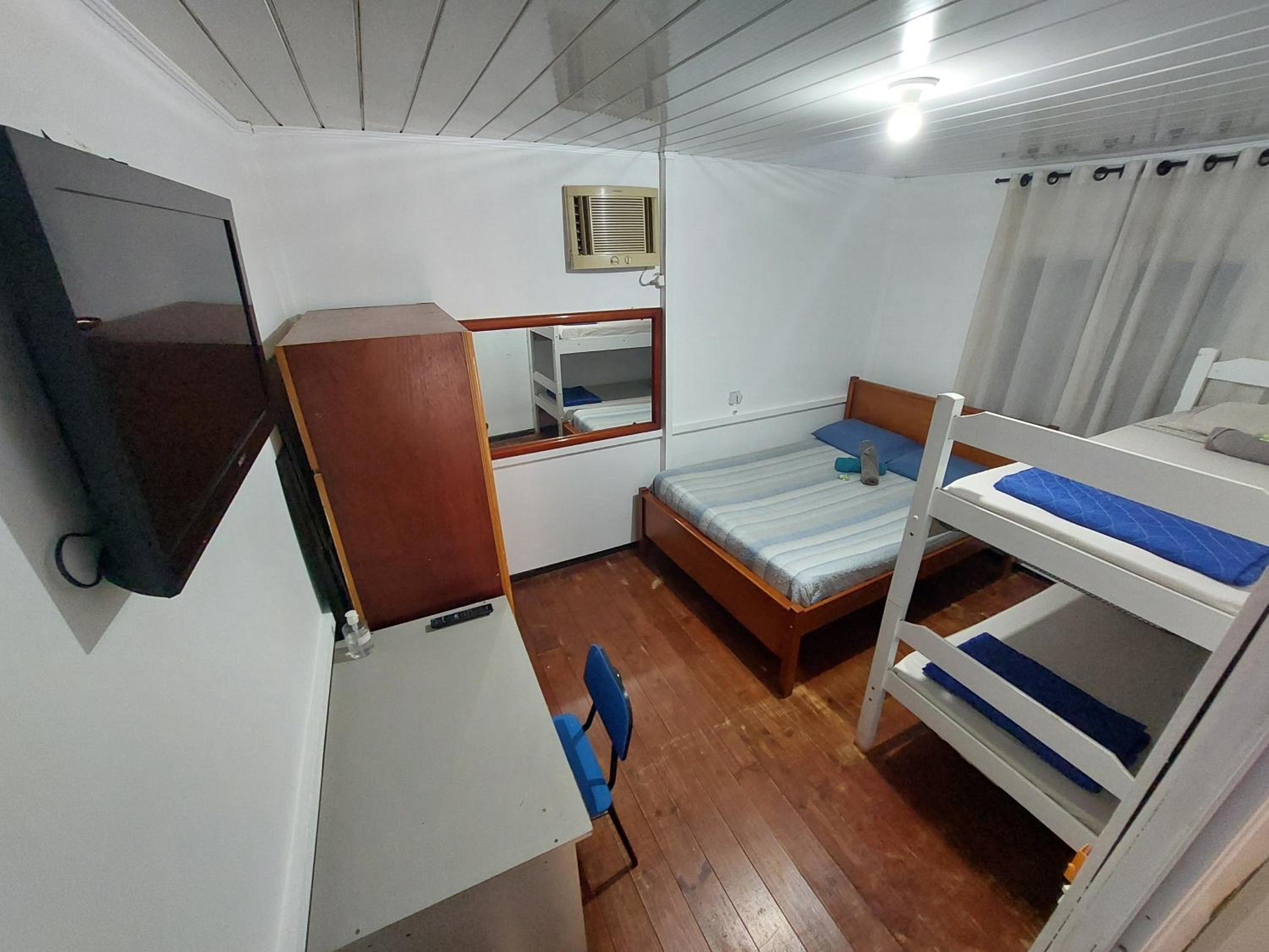 Standard Quadruple Room photo 3