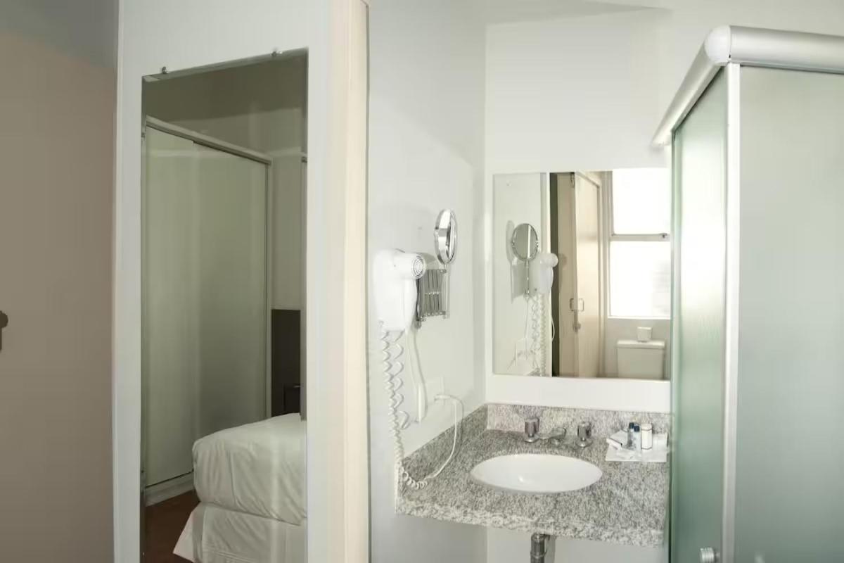 Superior Suite - Photo 3