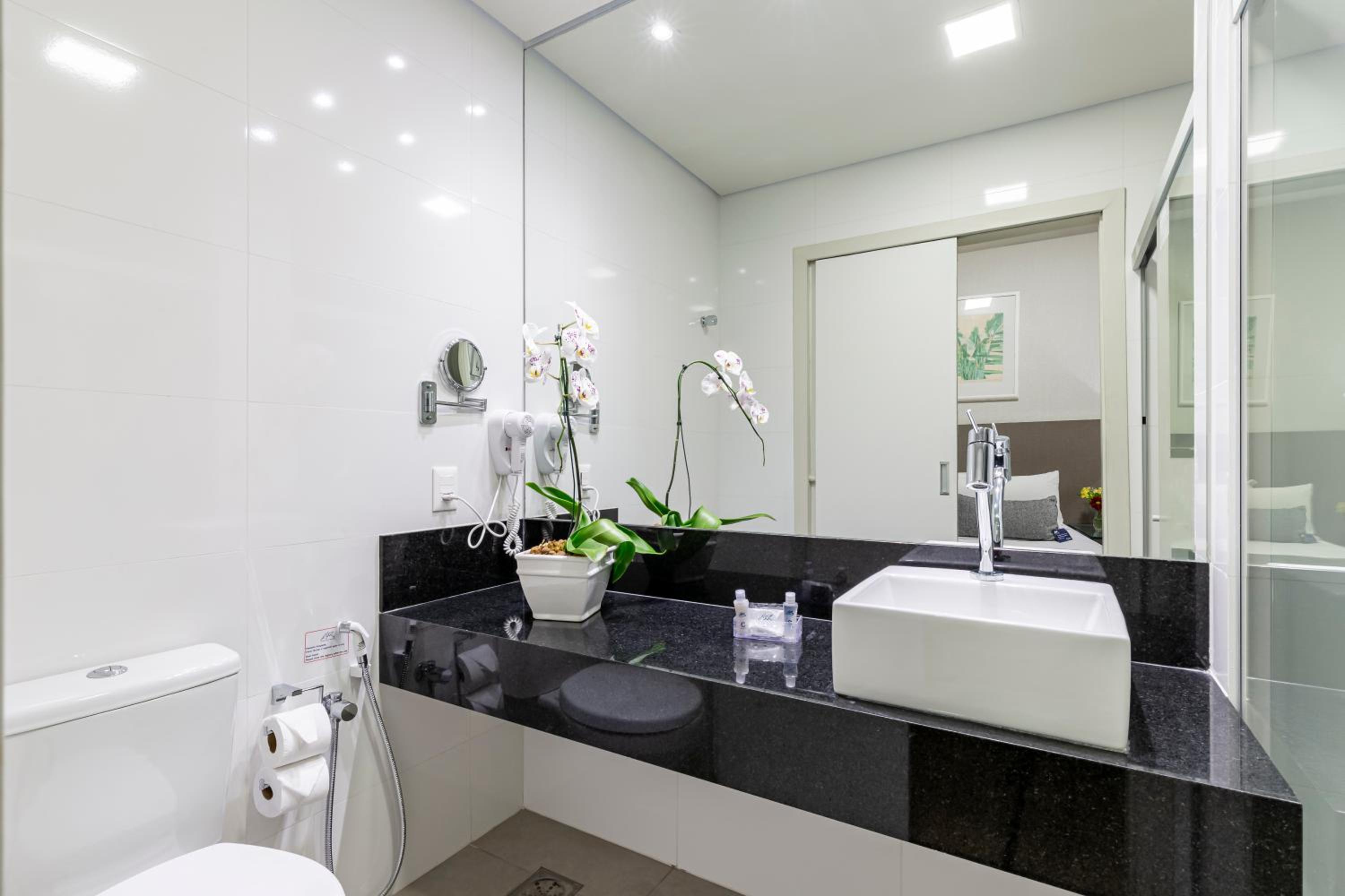 Suite Premium with Double bed thumbnail 5