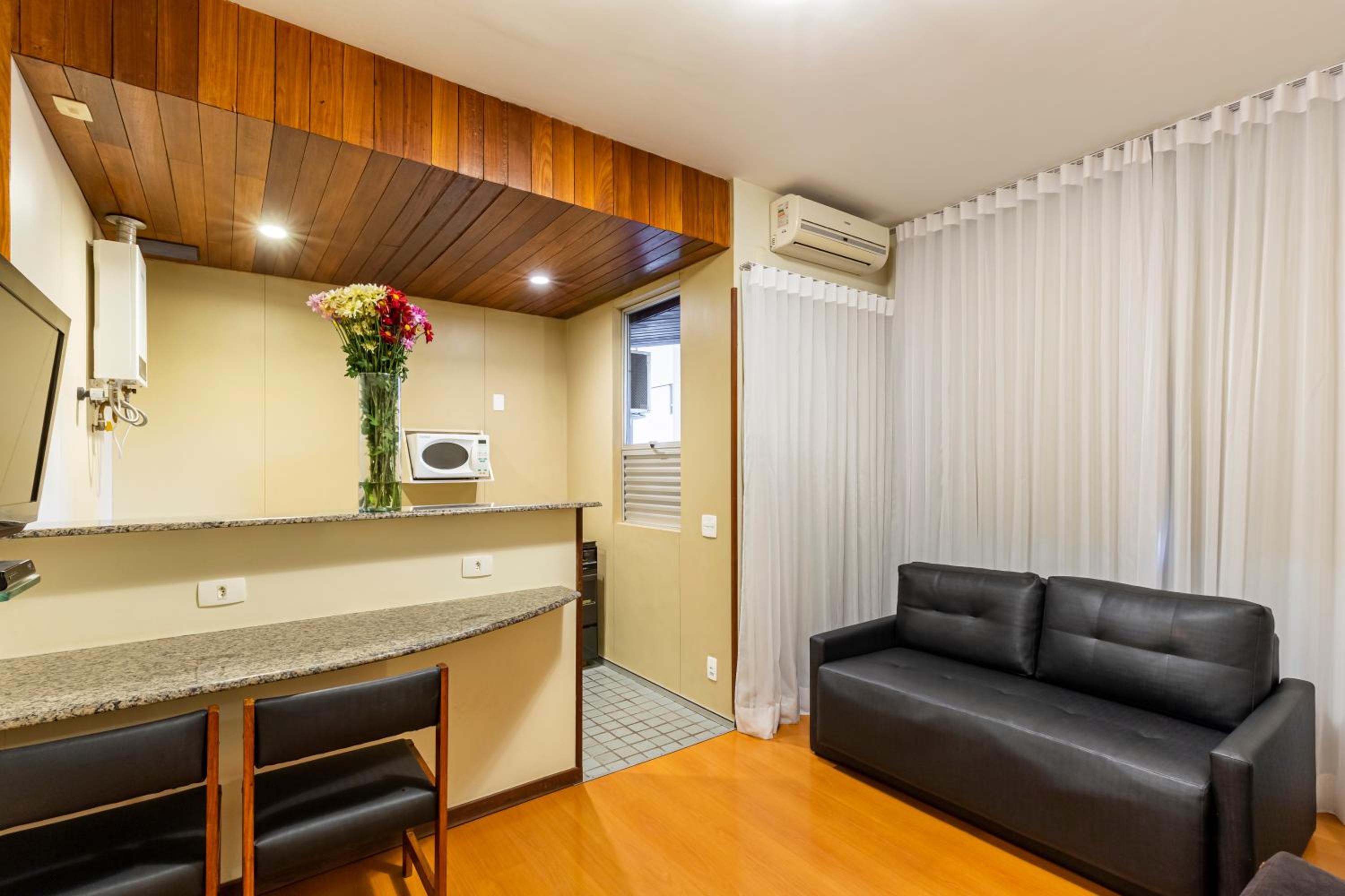 Standard Suite Double Bed - Photo 4