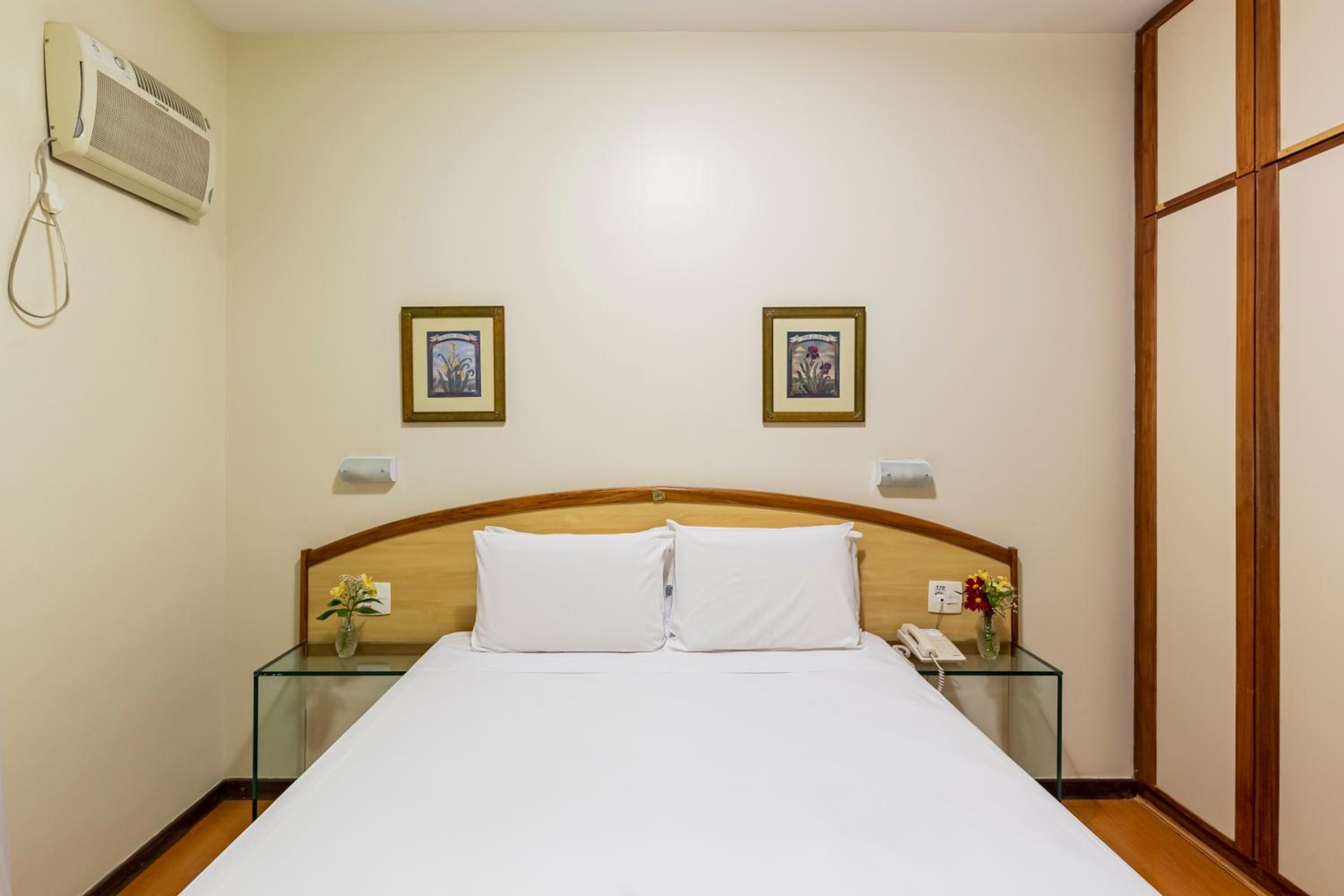 Standard Suite Double Bed - Photo 1