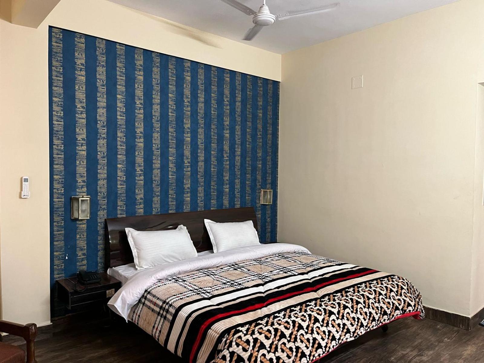 Super Deluxe Room - Photo 4