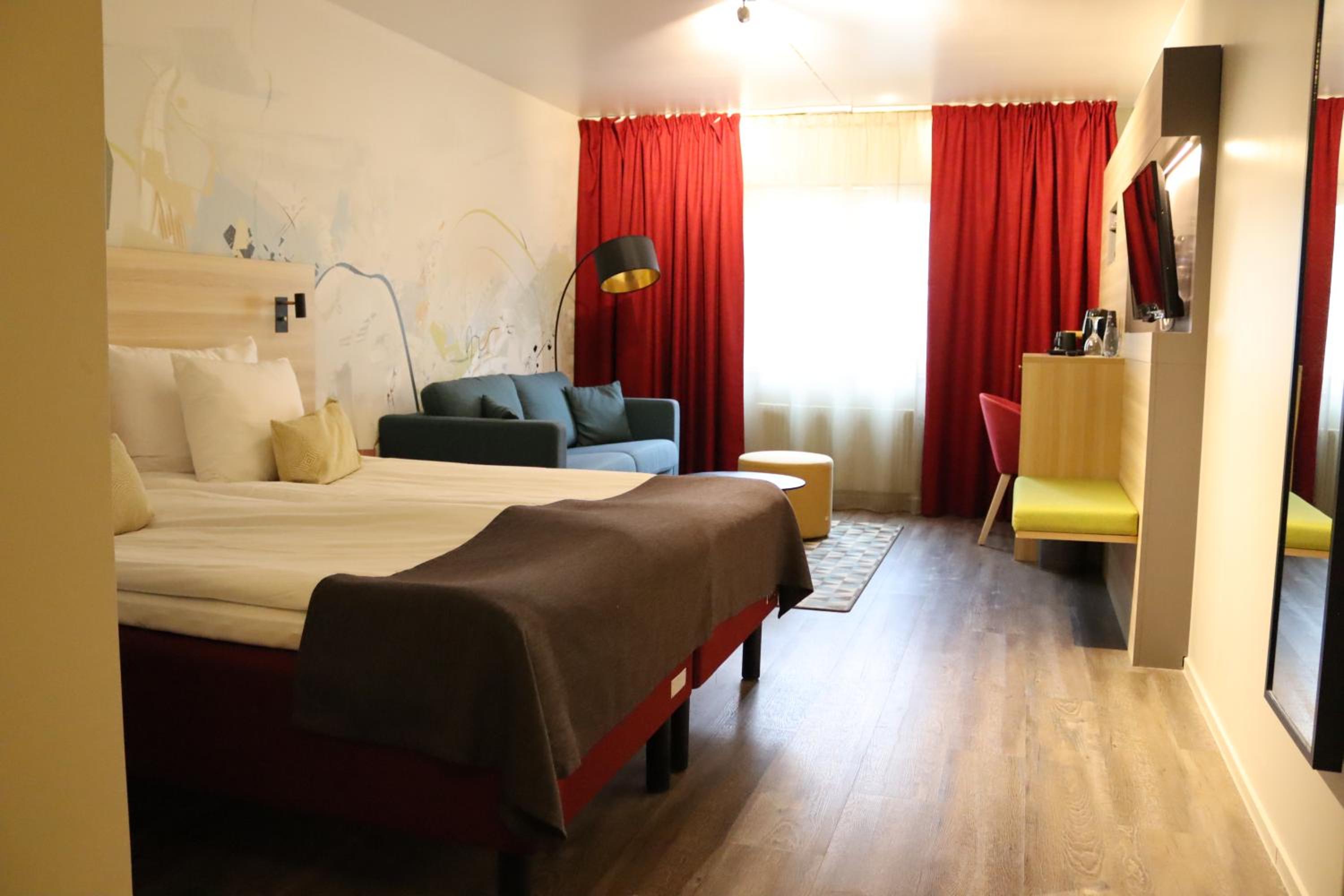 Superior Room Four - Photo 7