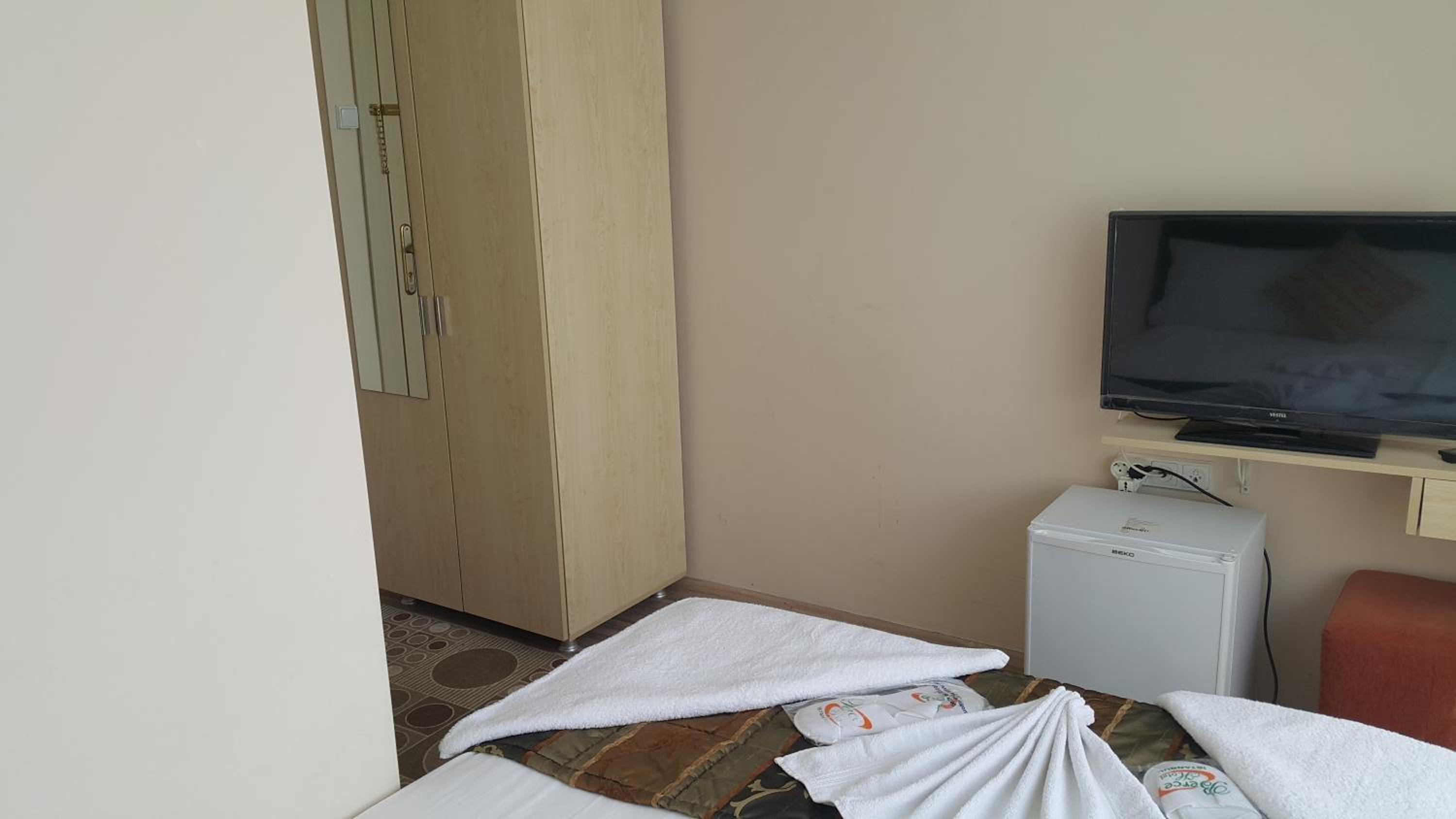 Economy Double Room photo 3