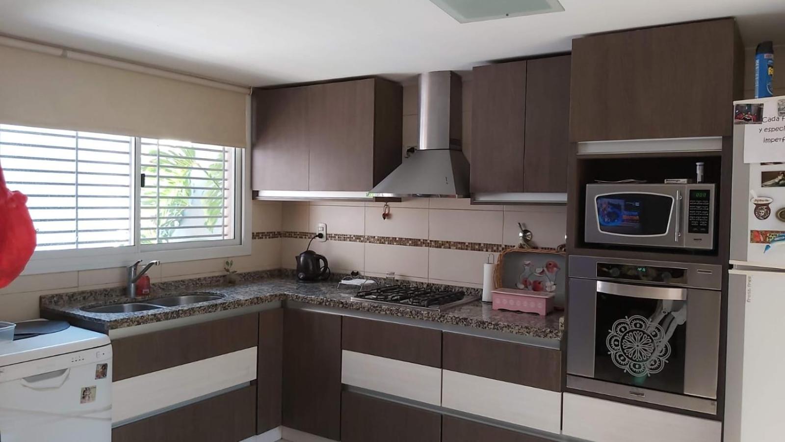 Two-Bedroom House photo 3