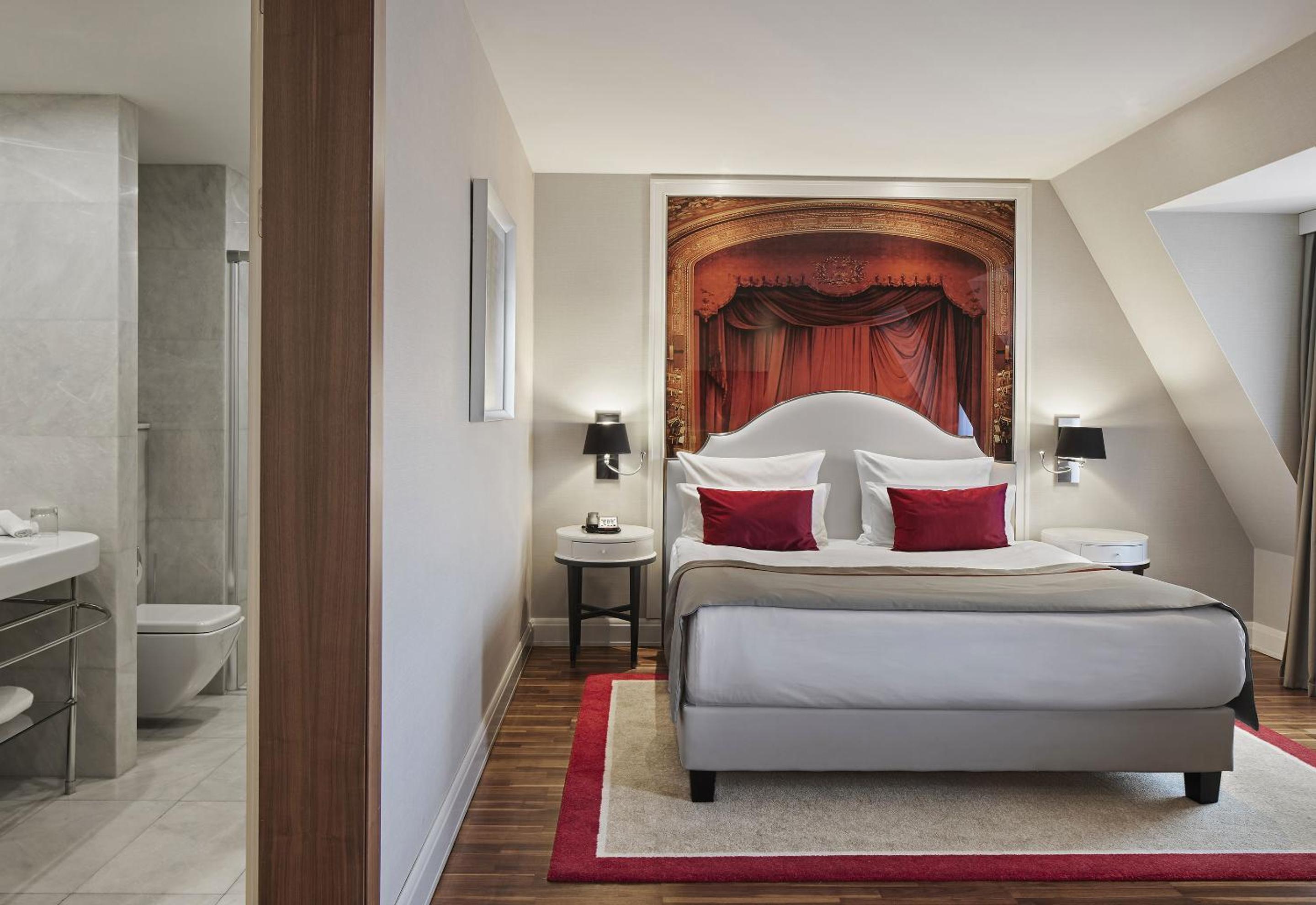 Junior Suite - Photo 1