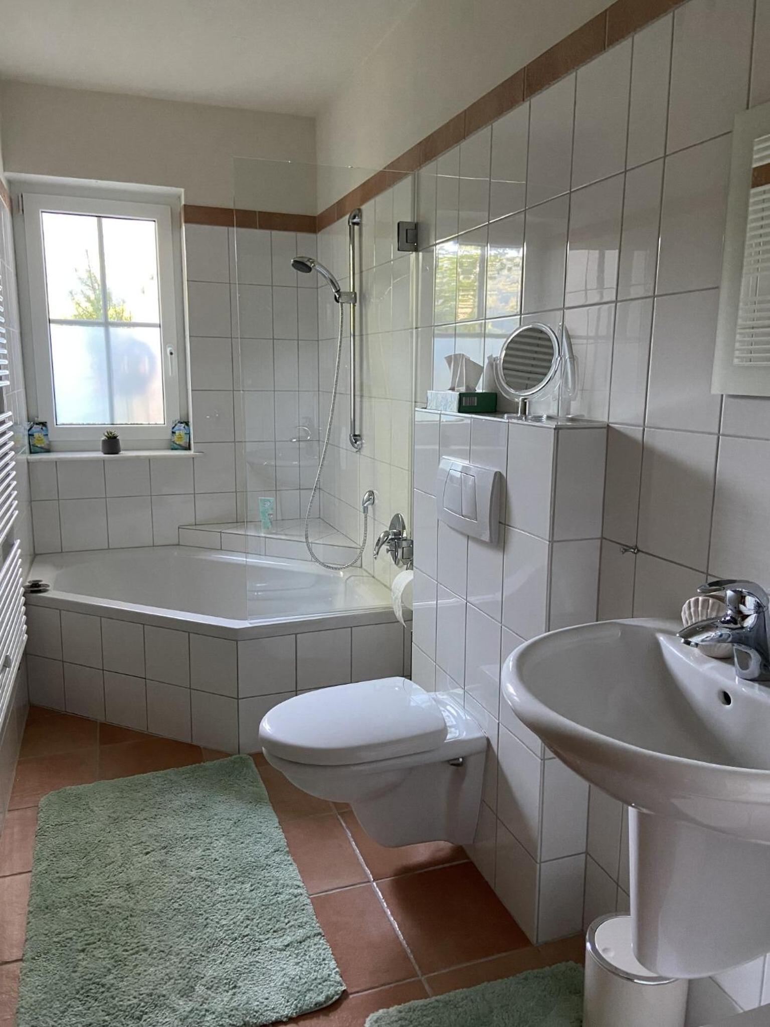 One-Bedroom Apartment with Garden View photo 2