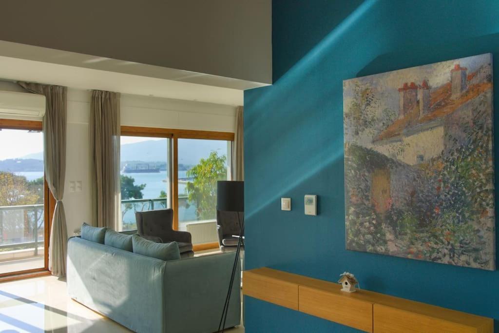 Three-Bedroom Apartment photo 1