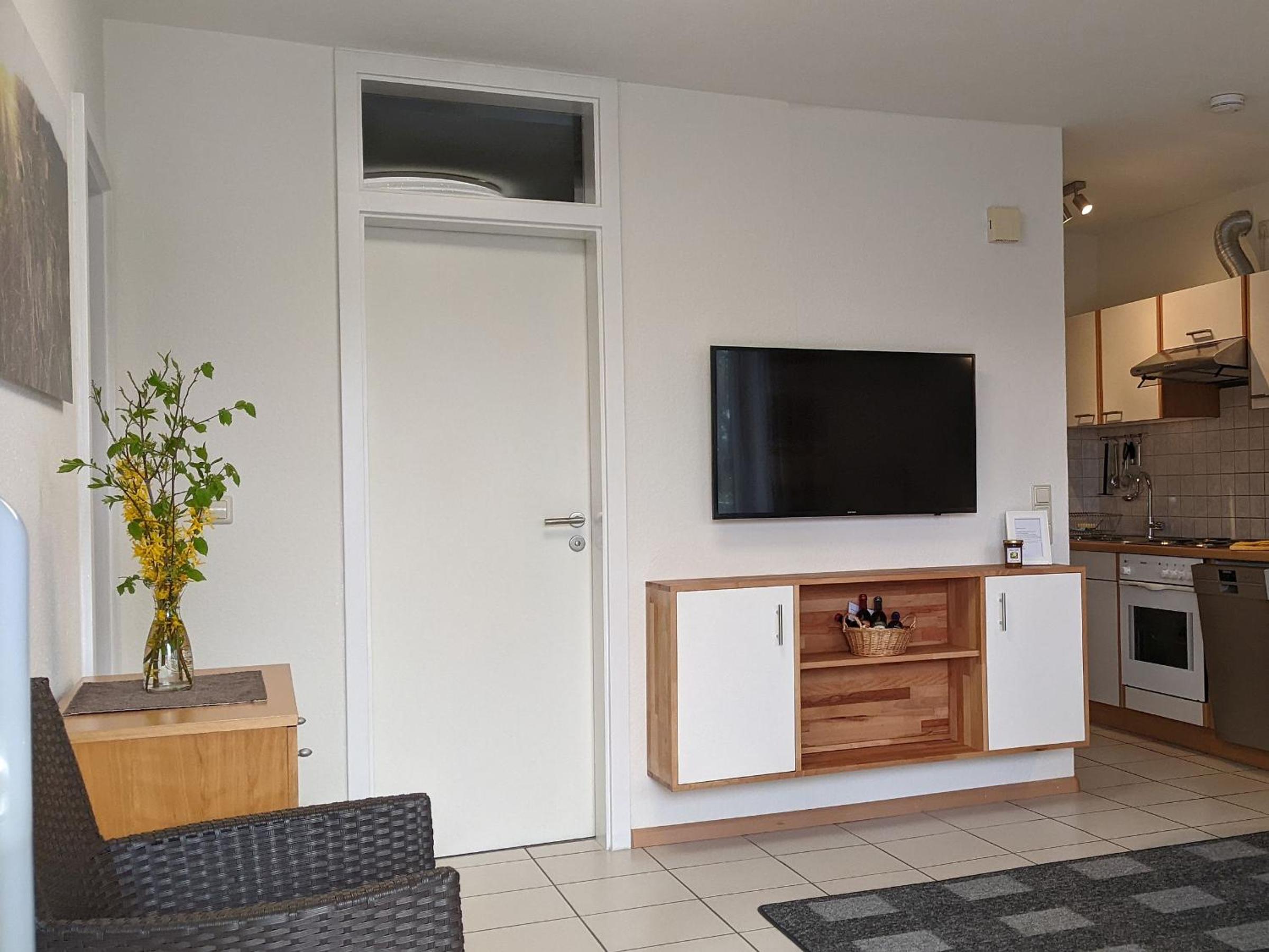 Two-Bedroom Deluxe Apartment with Garden View photo 3