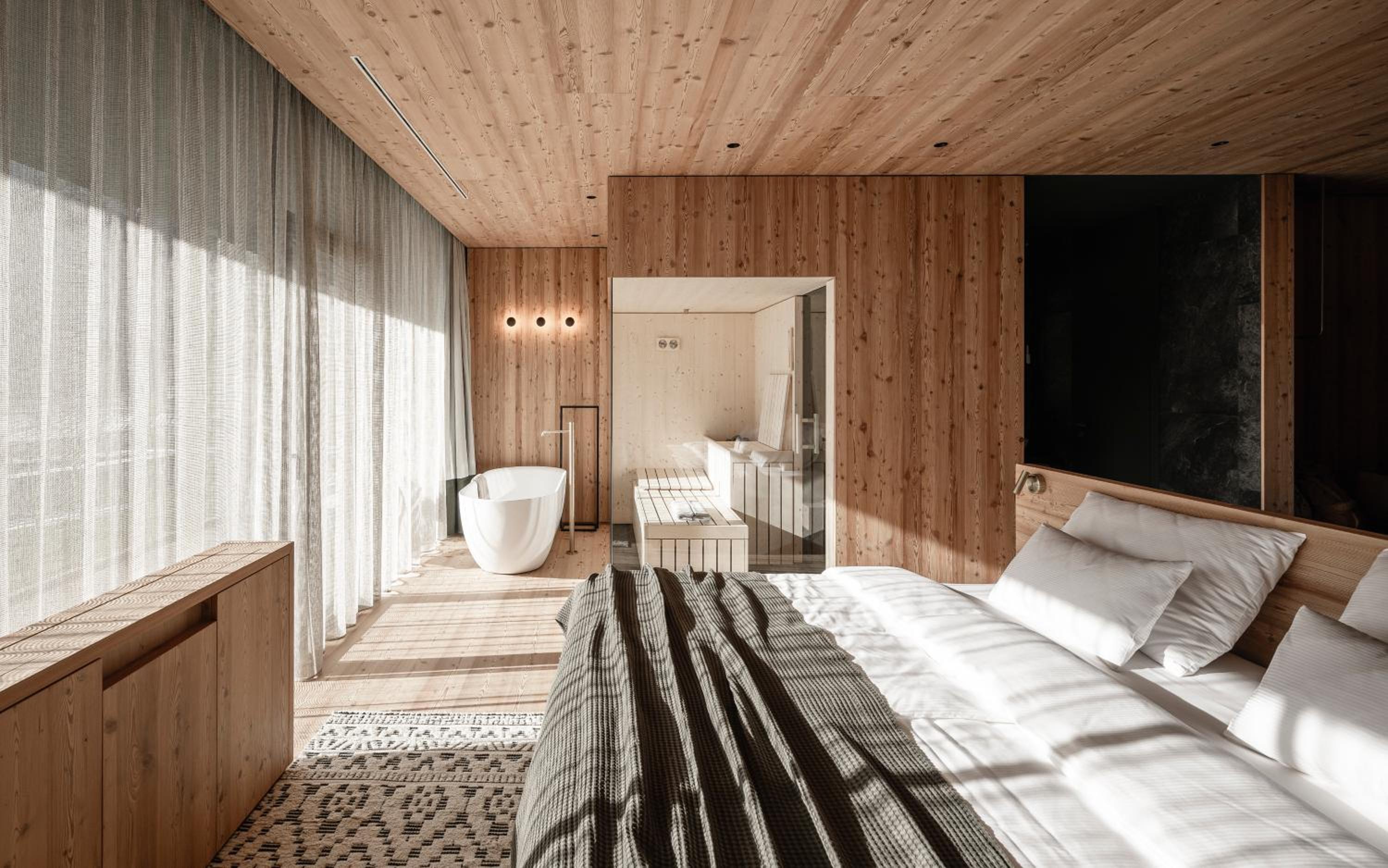 Suite with Sauna