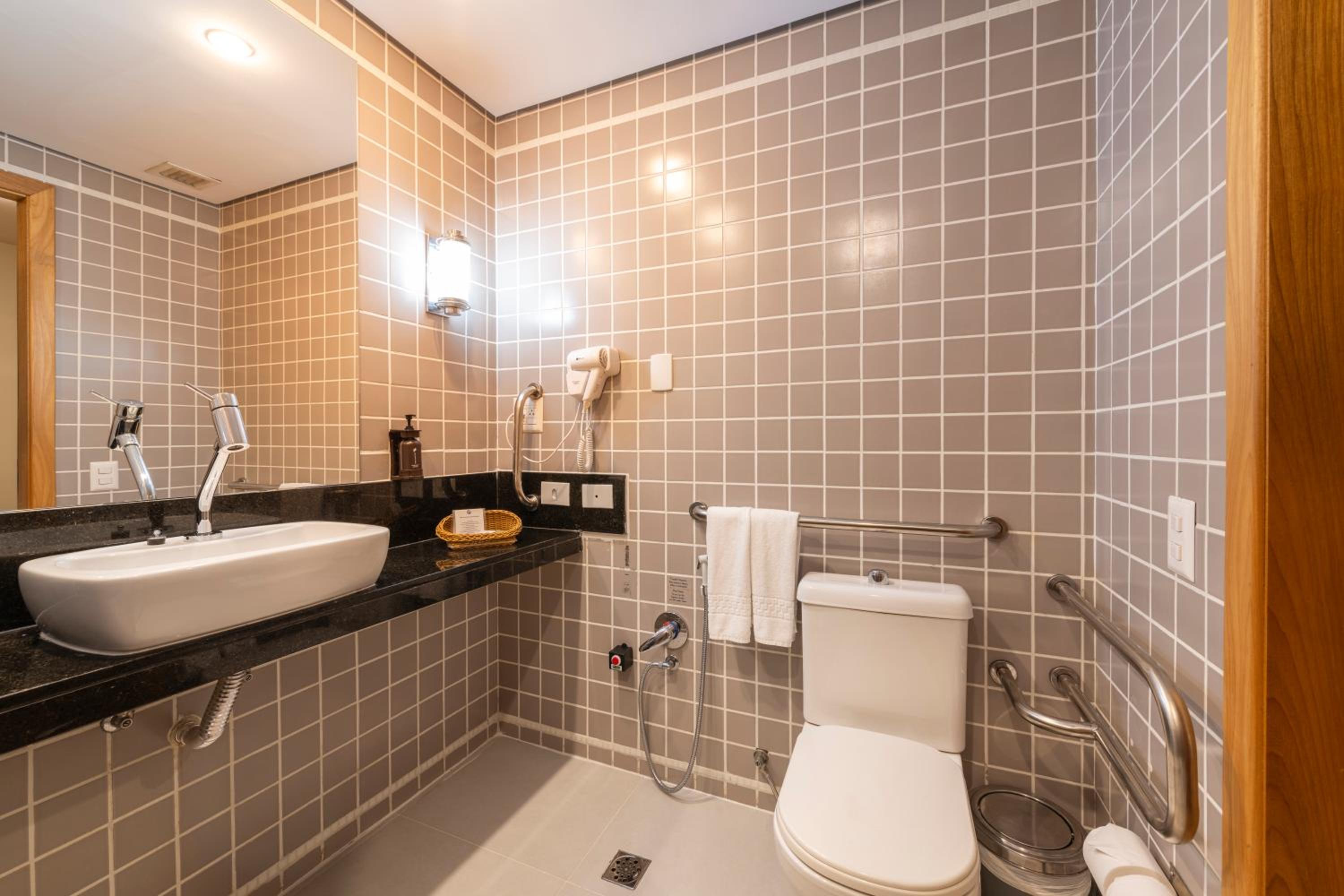 Superior Semi-adapted Room for People with Reduced Mobility