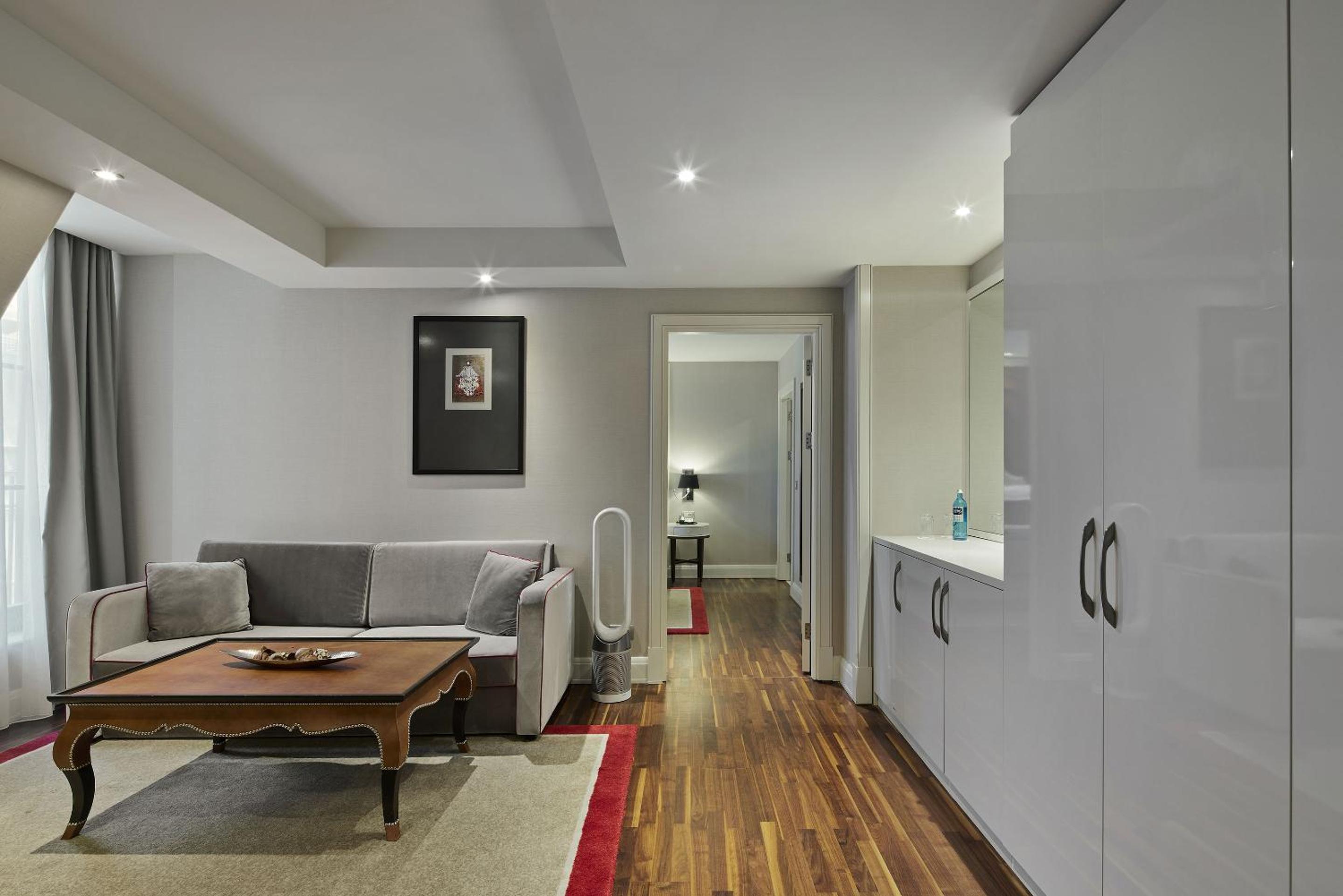 Titanic Suite