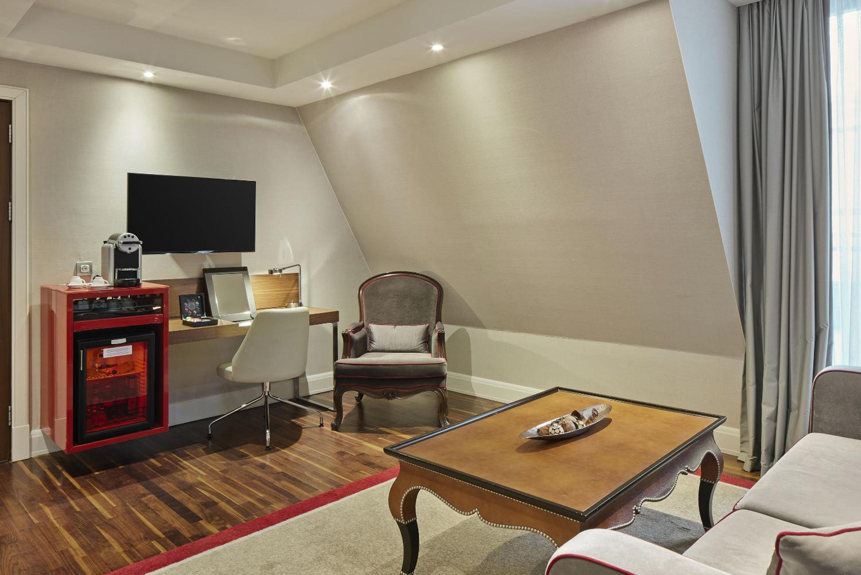 Titanic Suite