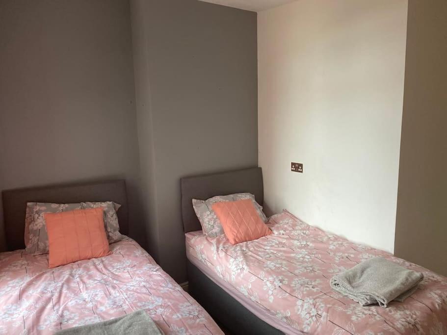Three-Bedroom House photo 1