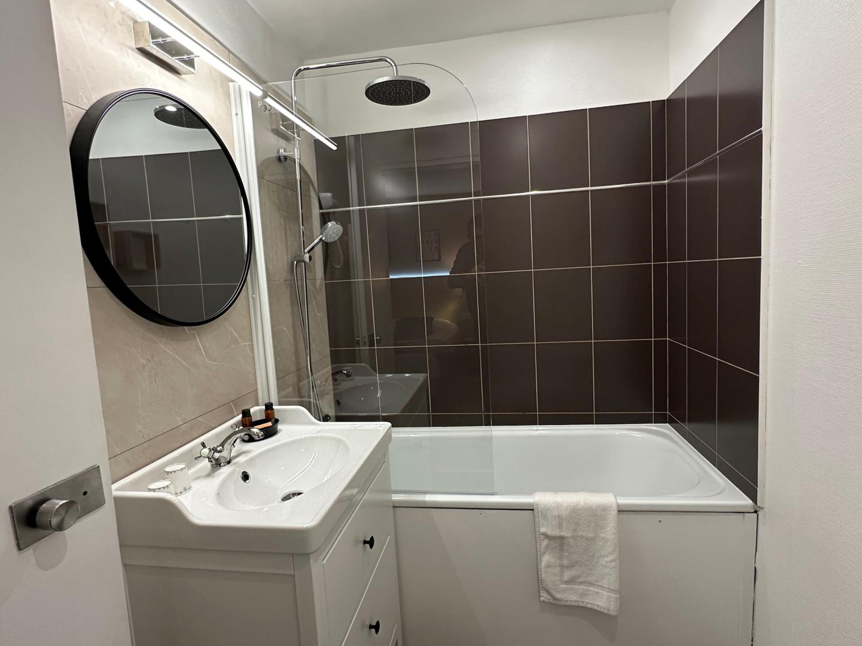 Standard Double Room photo 2