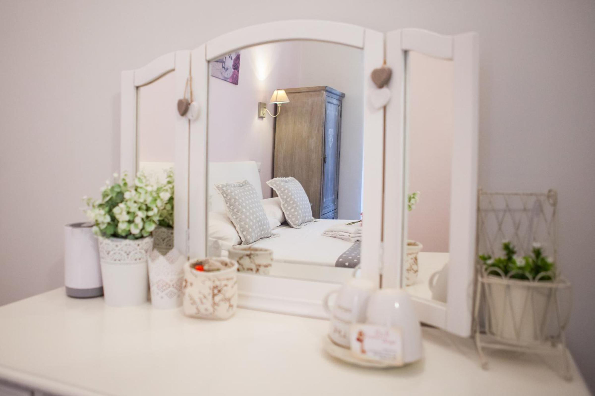 Double Room with Private Bathroom photo 2