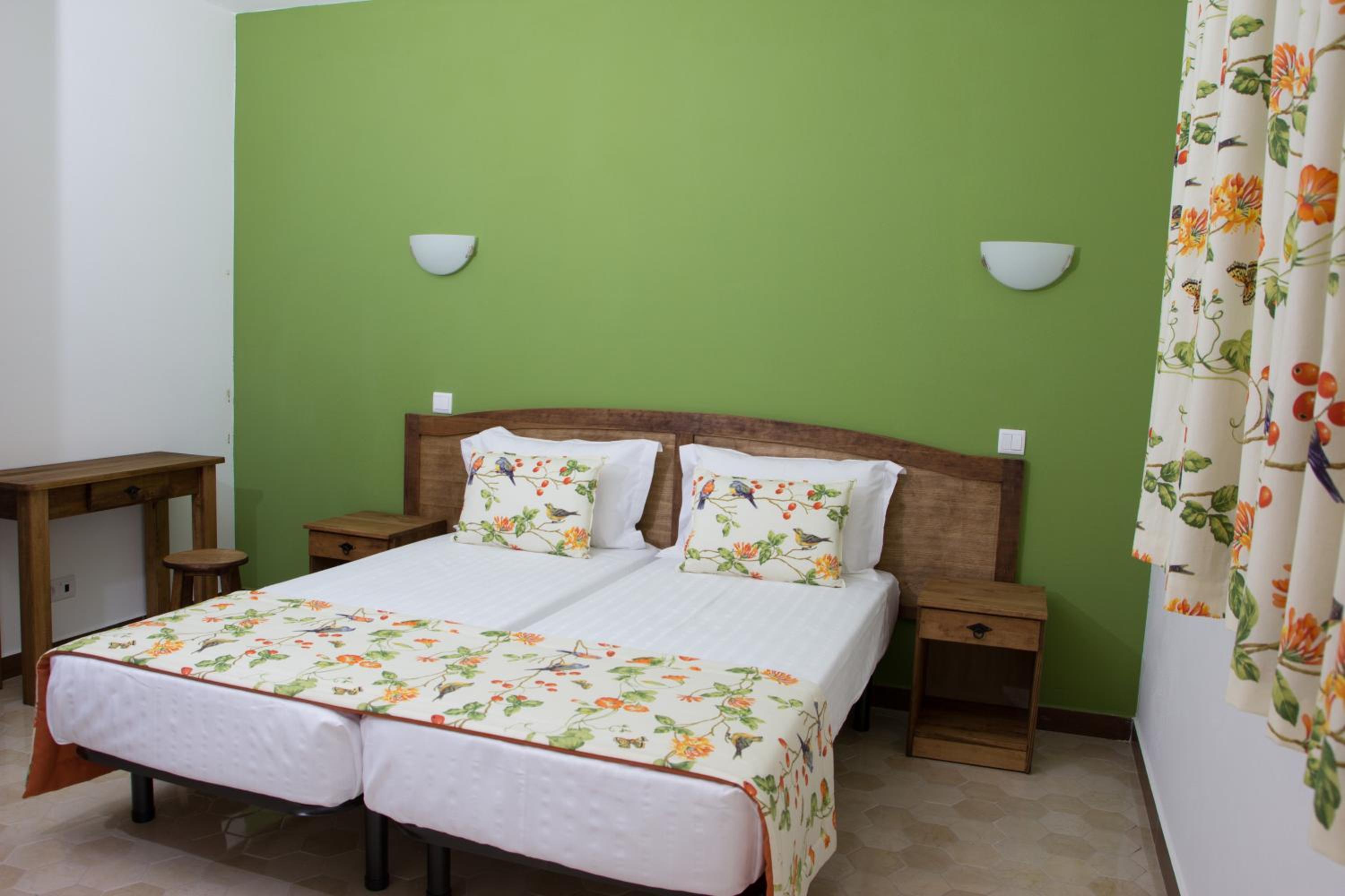 Double or Twin Room - Photo 37