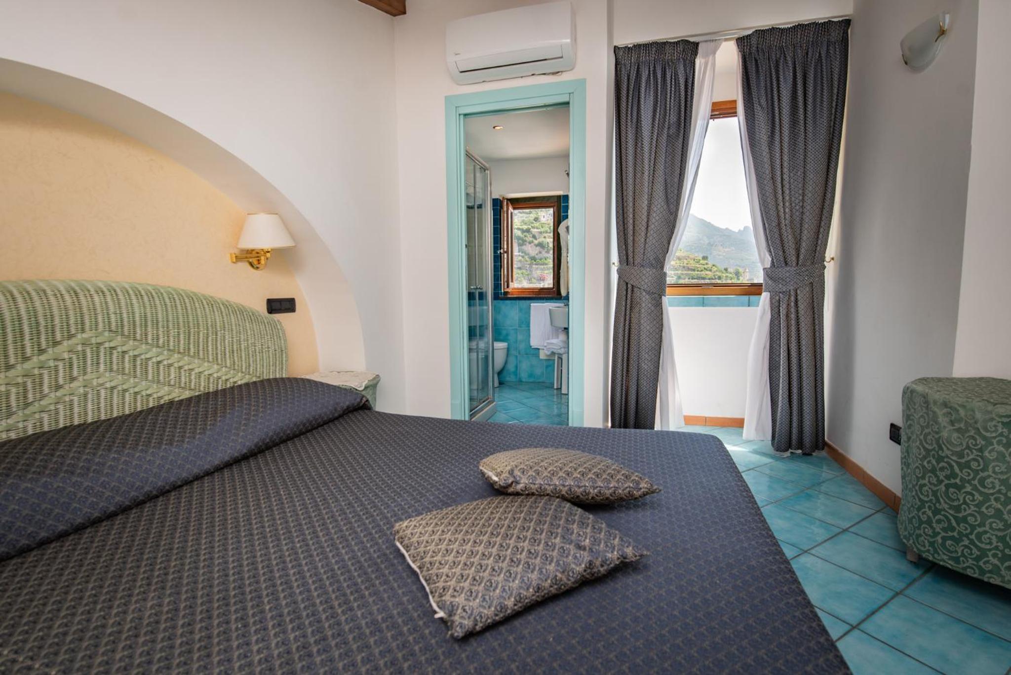 Family Room with Sea View - Photo 4