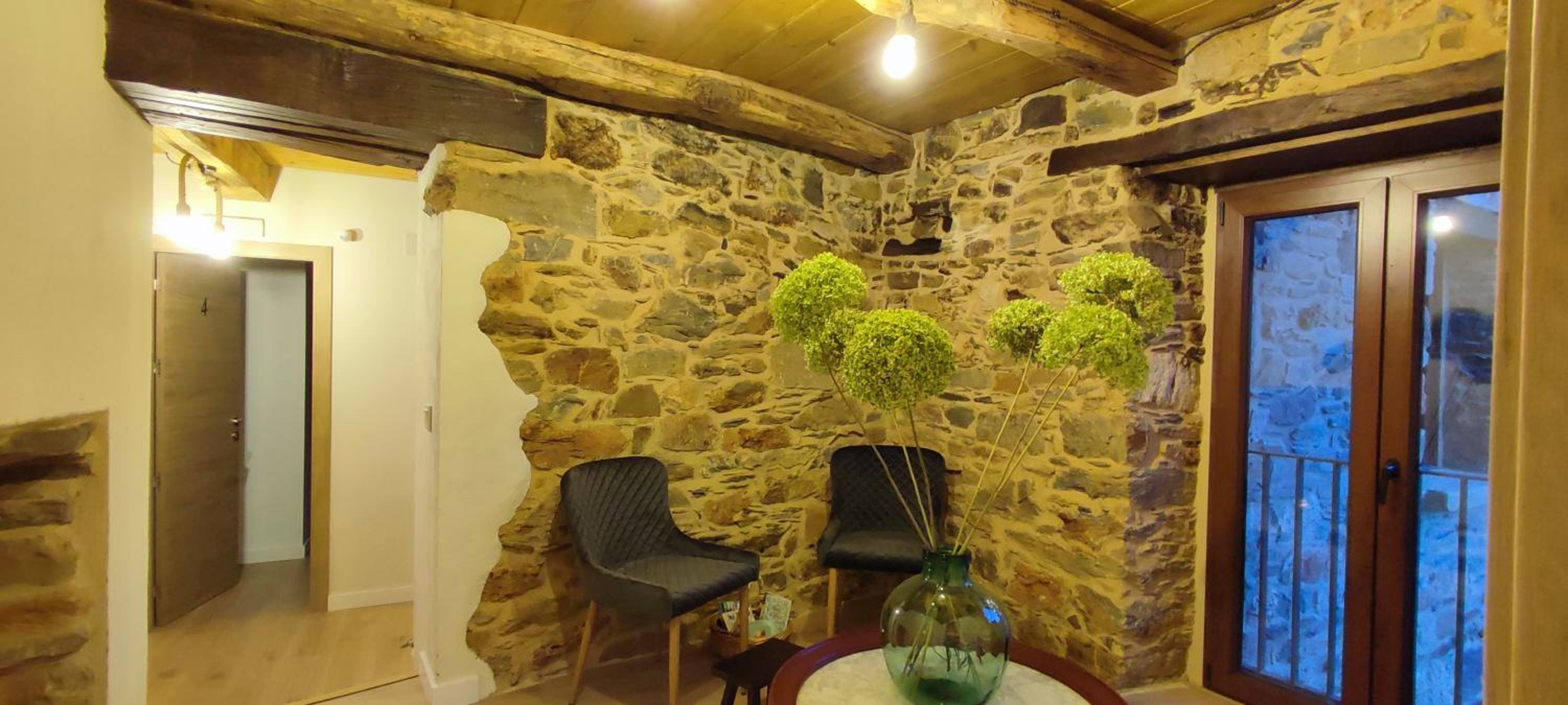 Double Room with Private Bathroom photo 2