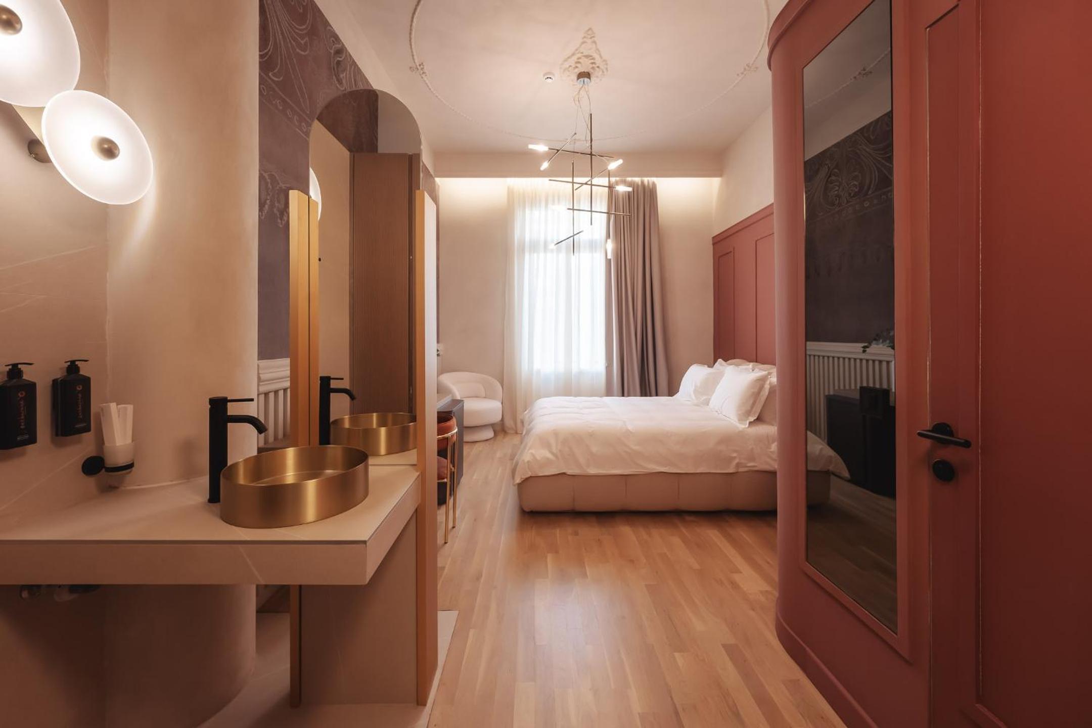 Sophisticated Room