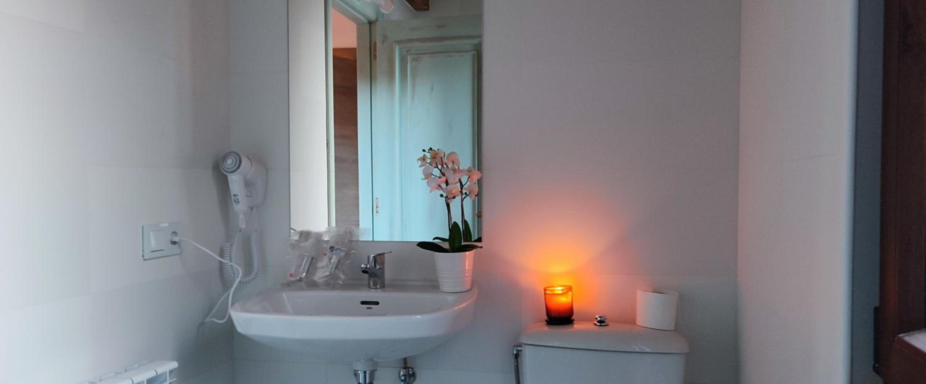Triple Room with Private Bathroom photo 3
