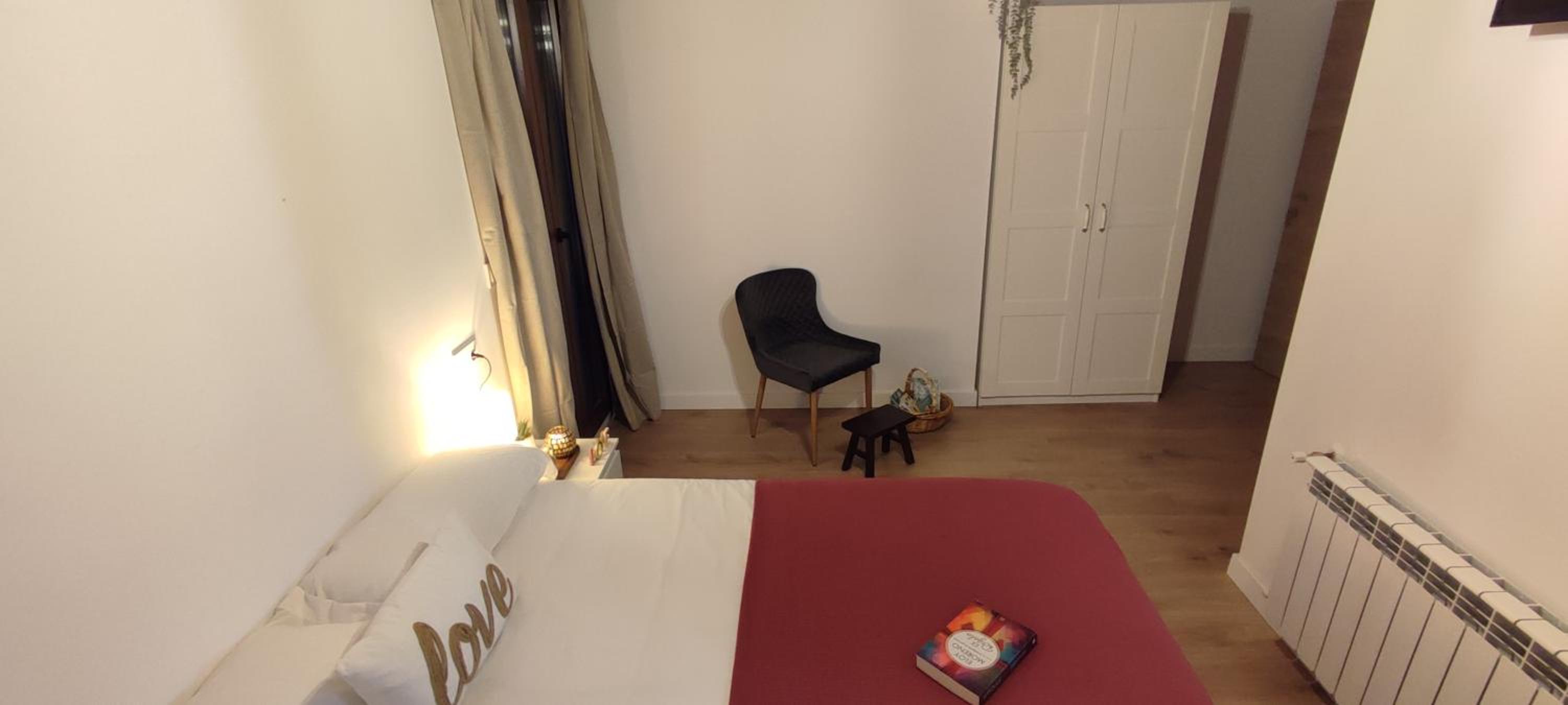 Double Room with Private Bathroom photo 2