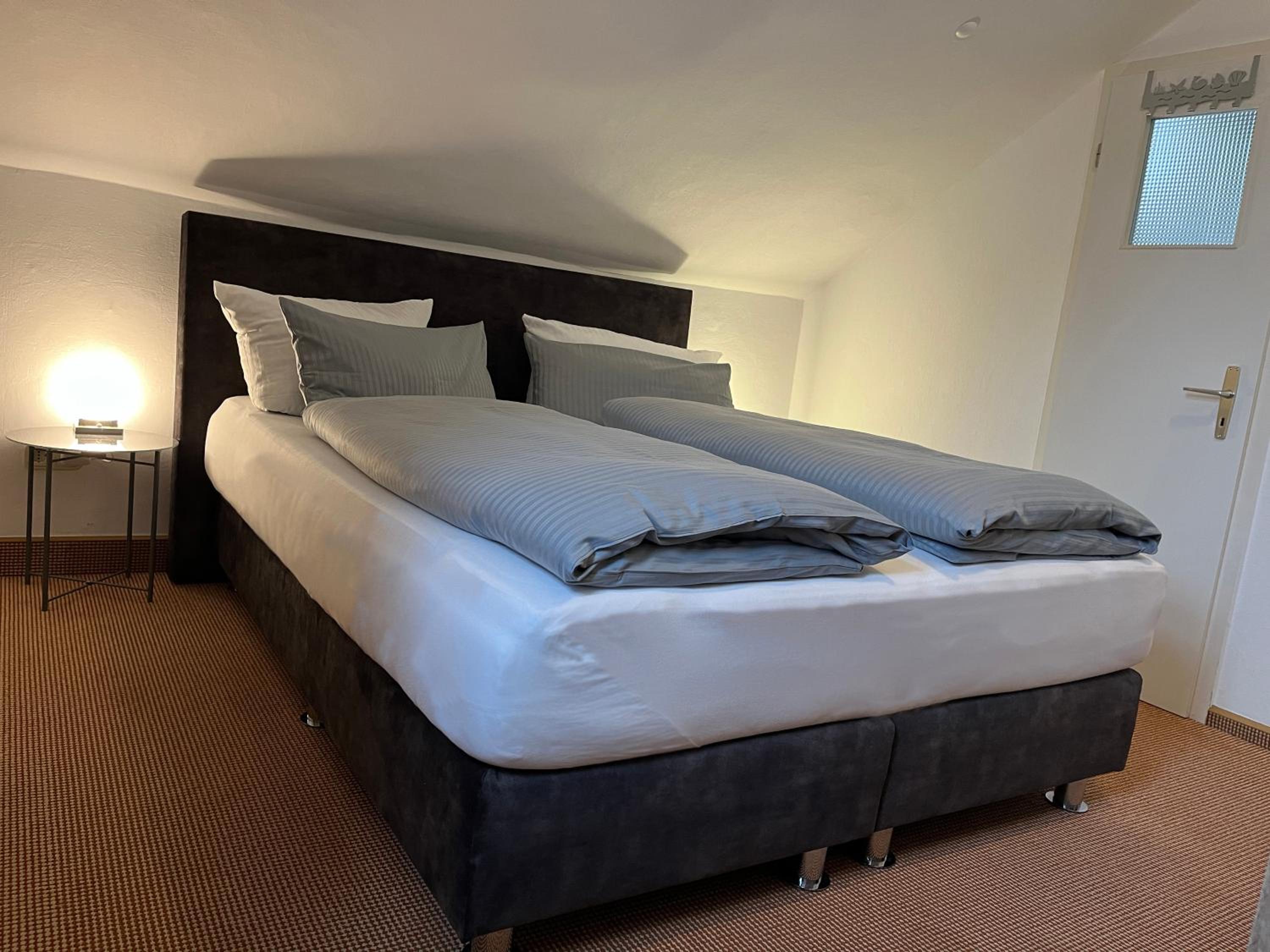 Economy Double Room photo 3