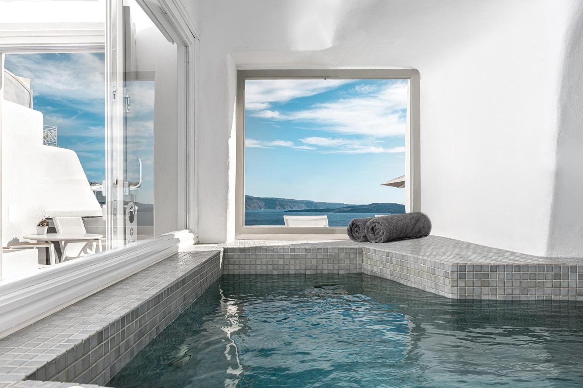 Emerald Suite with Indoor Private Hot Tub photo 2