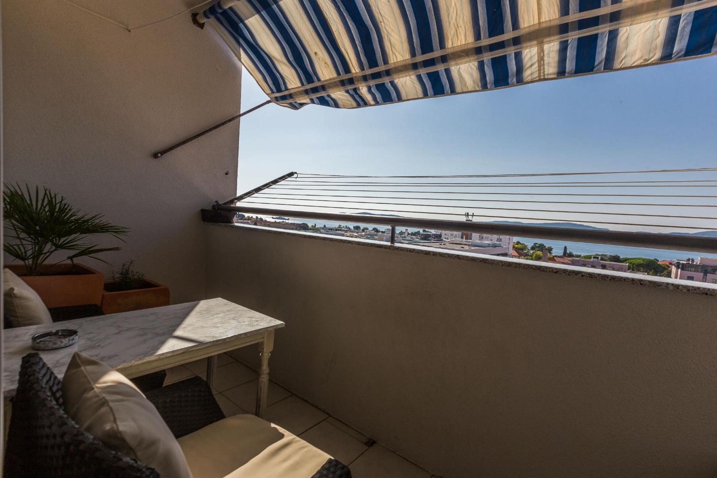 Two bedroom apartment with Balcony - Photo 12