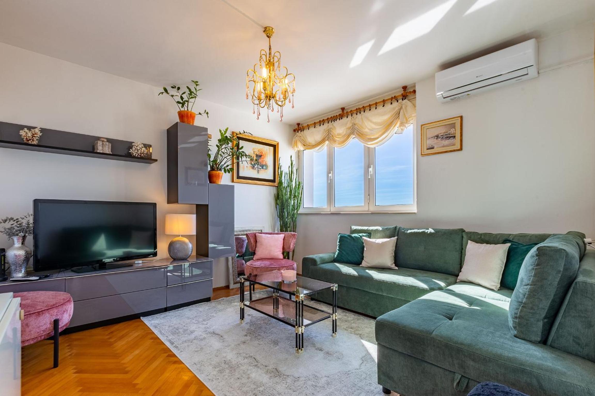 Two bedroom apartment with Balcony - Photo 29