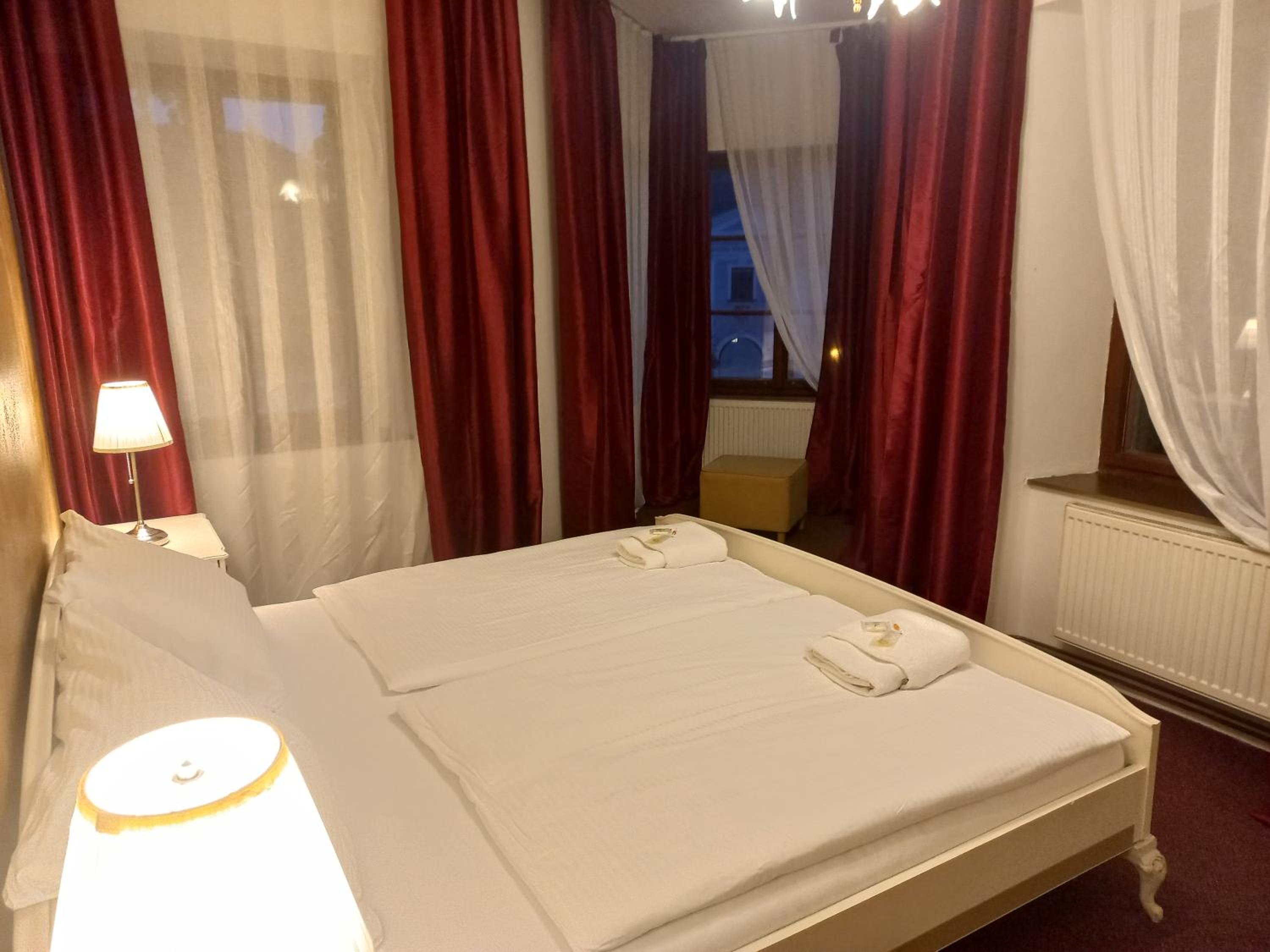 One-Bedroom Suite photo 2