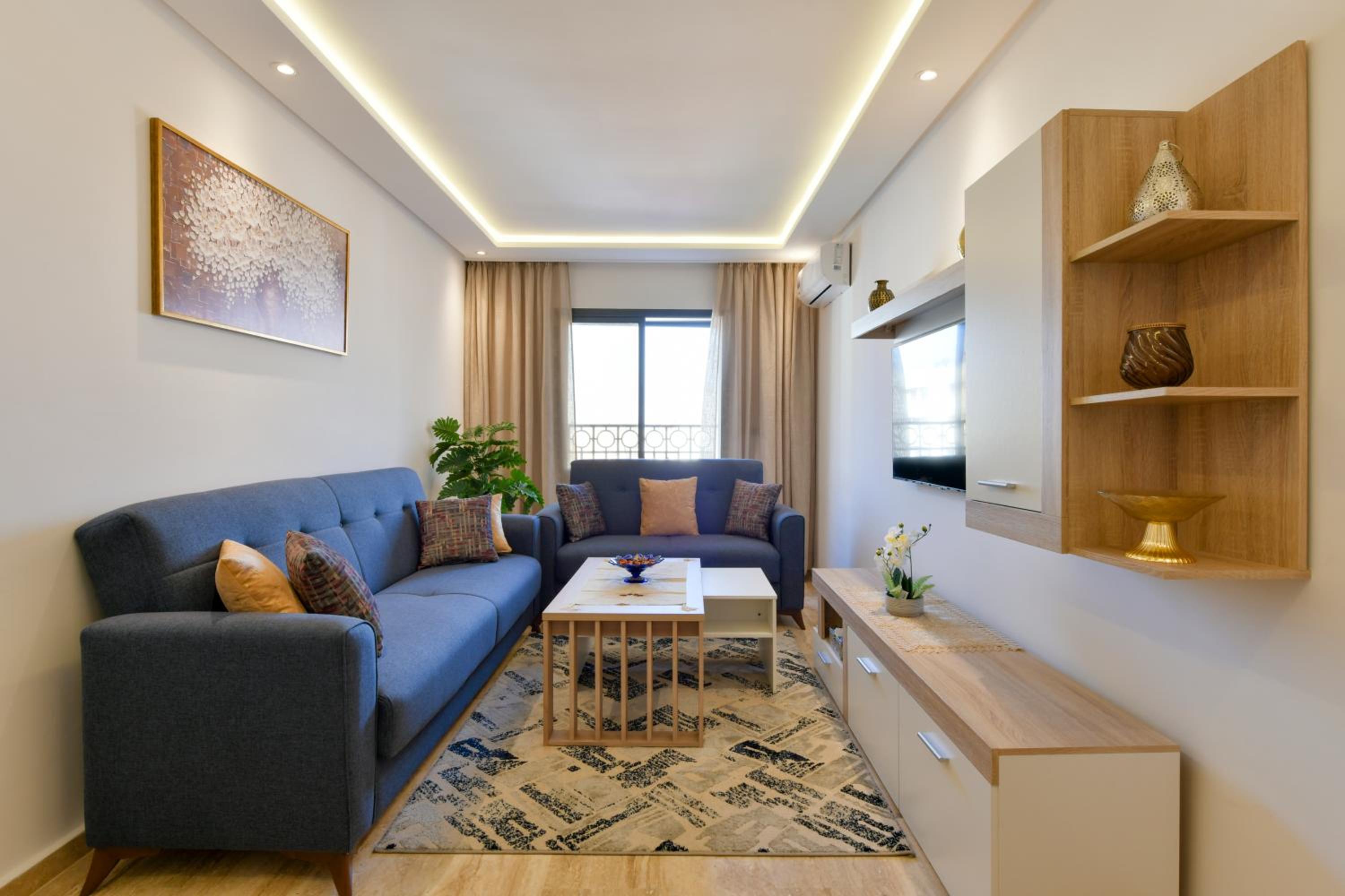 One-Bedroom Apartment photo 1