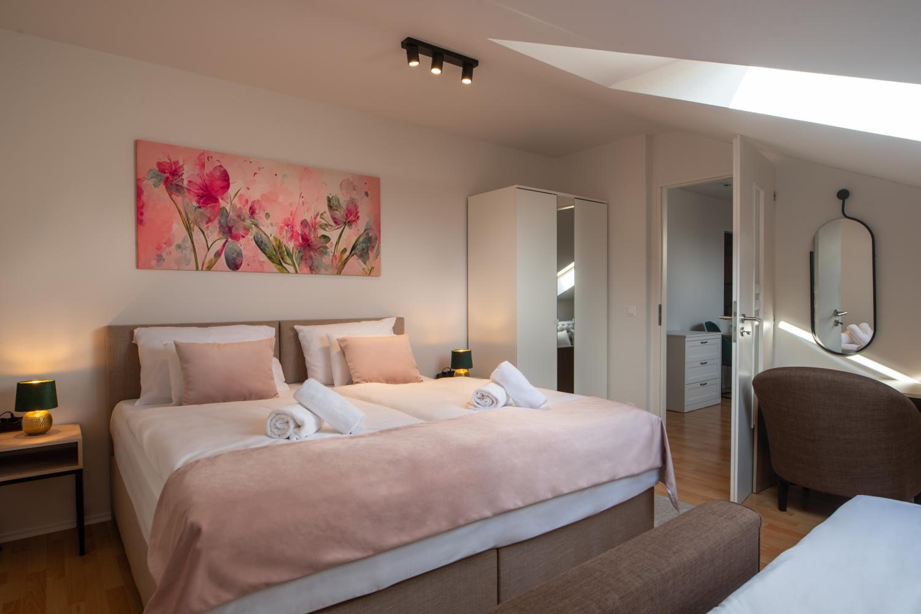Apartment - Photo 14
