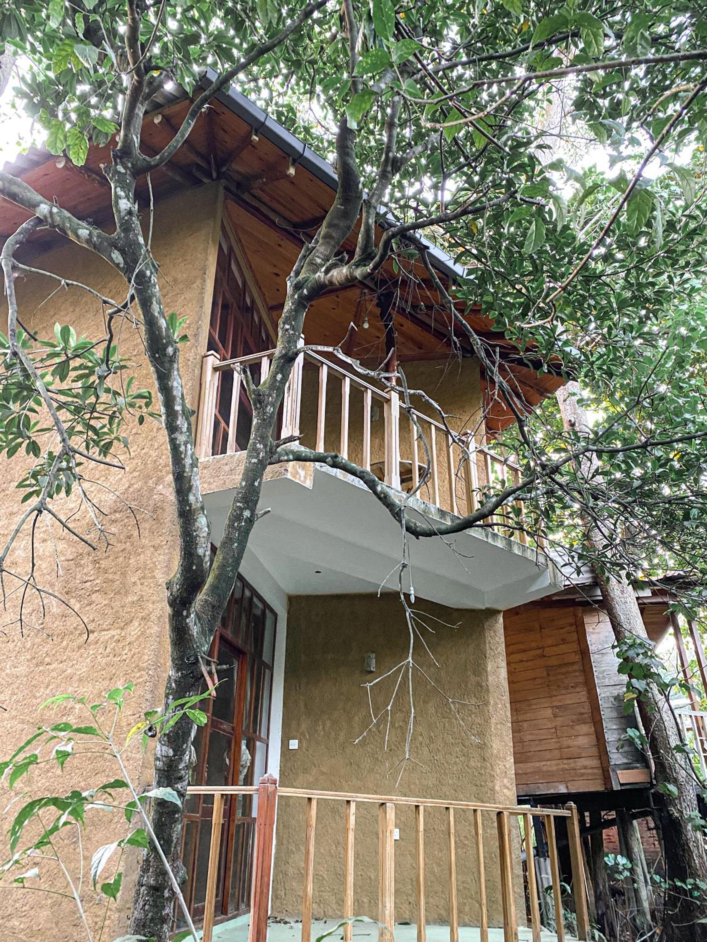 Standard Double Room with Fan & Balcony Upper Floor photo 2