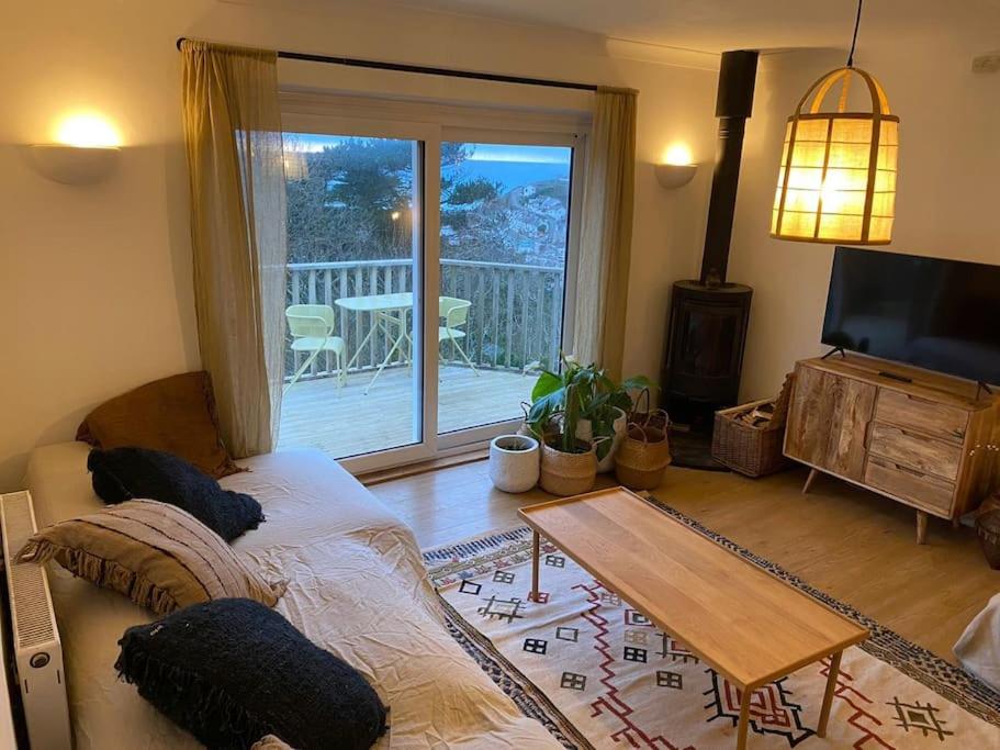Three-Bedroom Villa photo 2